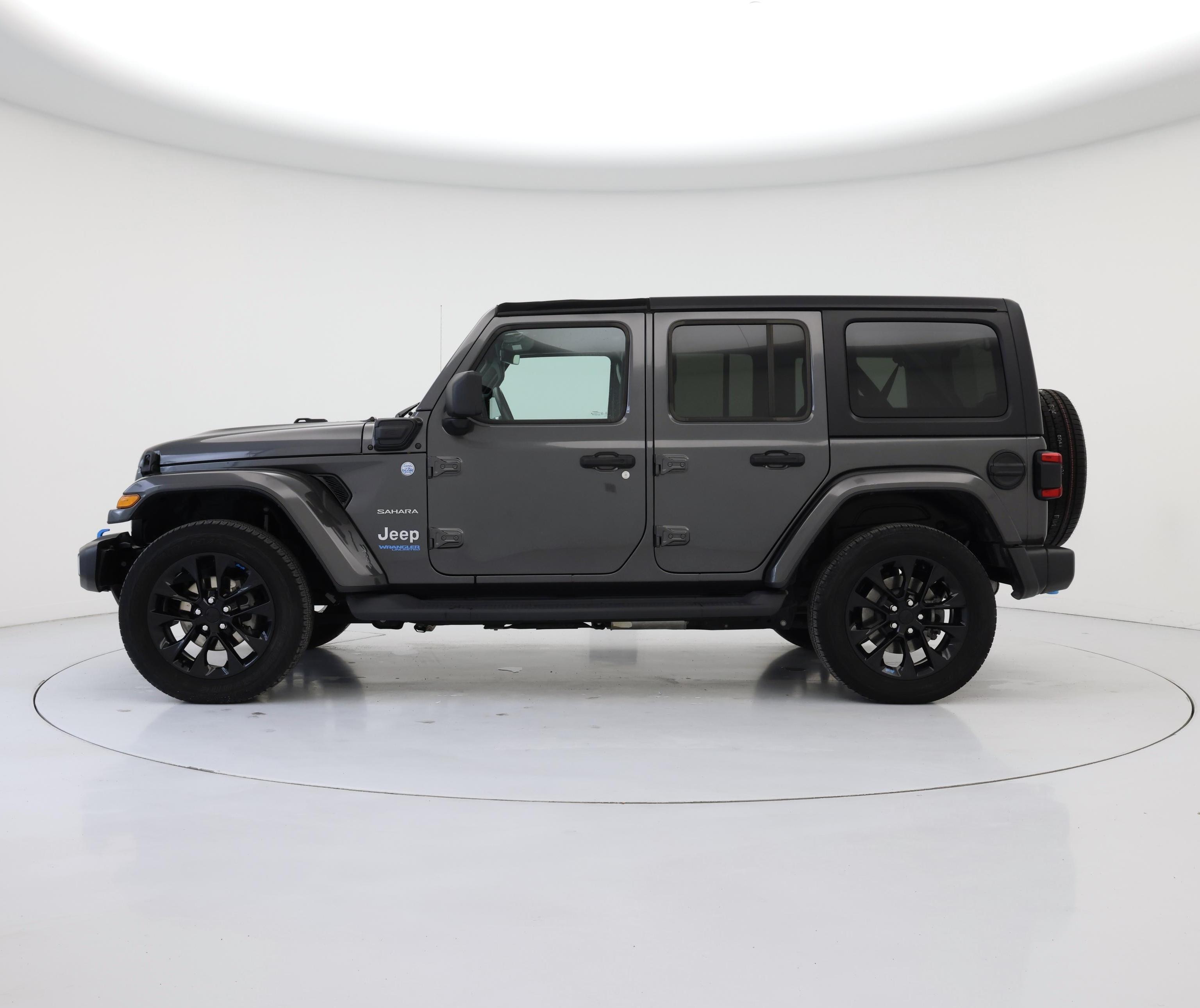Thumbnail: 2022 Jeep Wrangler - 3