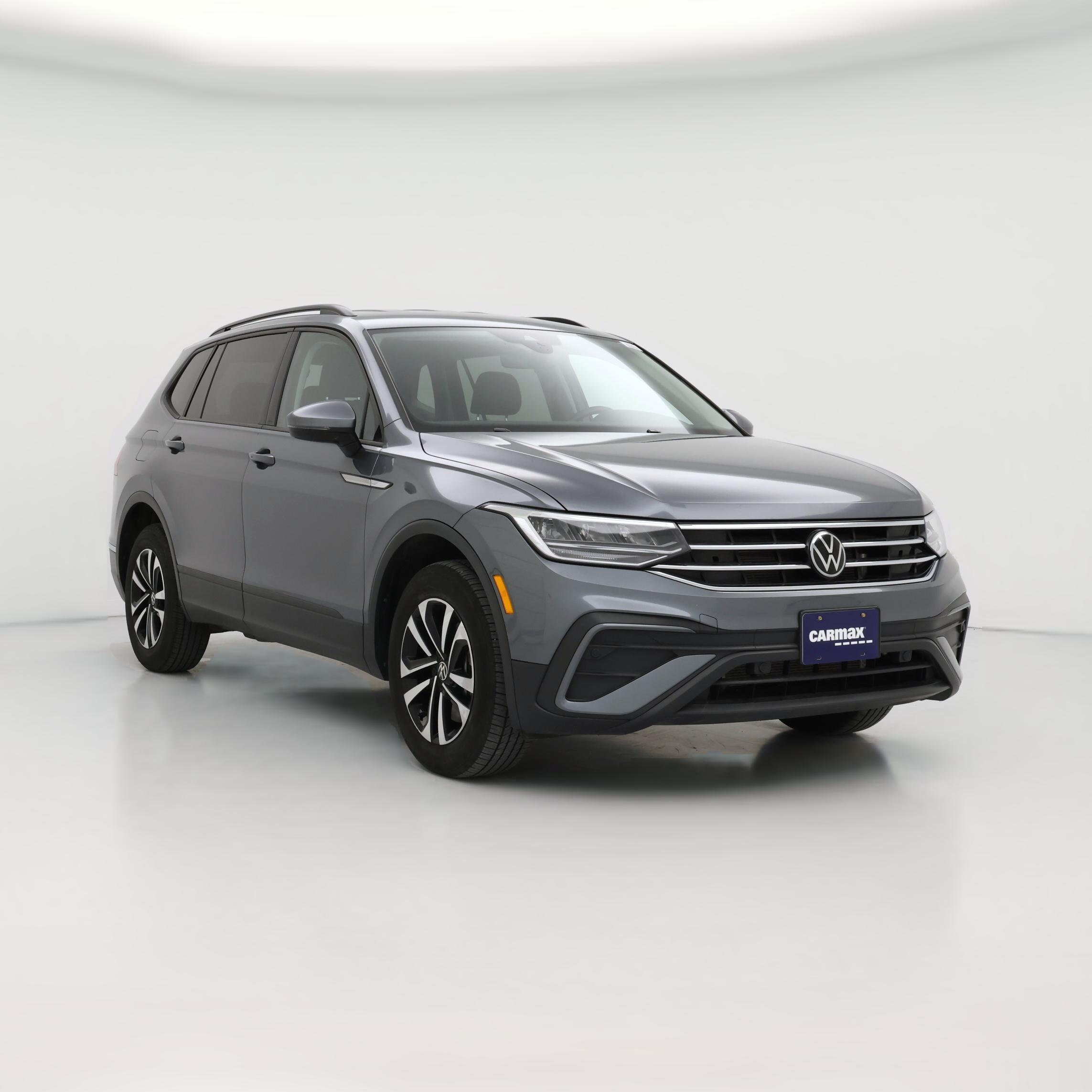 Thumbnail: 2022 Volkswagen Tiguan - 1