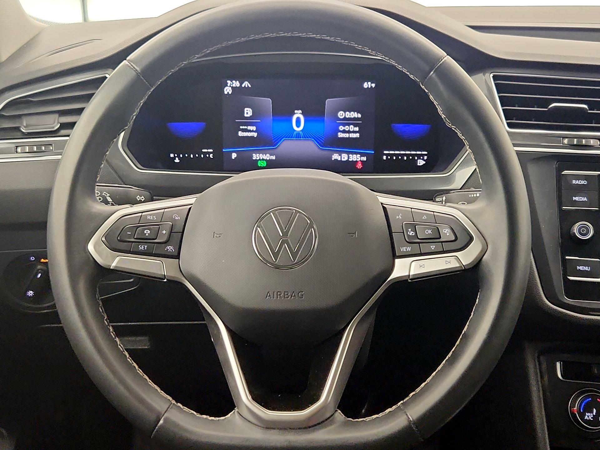 Thumbnail: 2022 Volkswagen Tiguan - 10