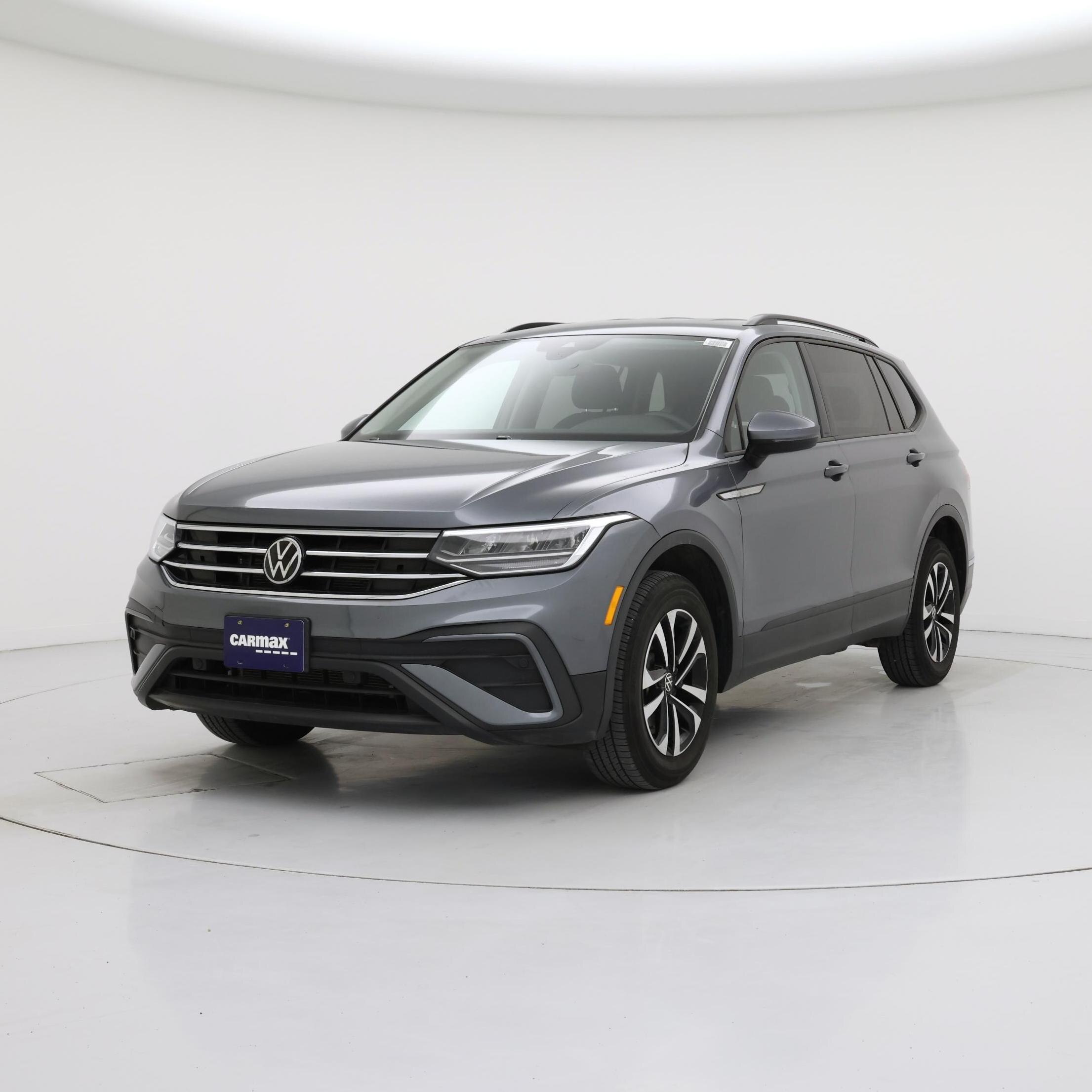 Thumbnail: 2022 Volkswagen Tiguan - 4