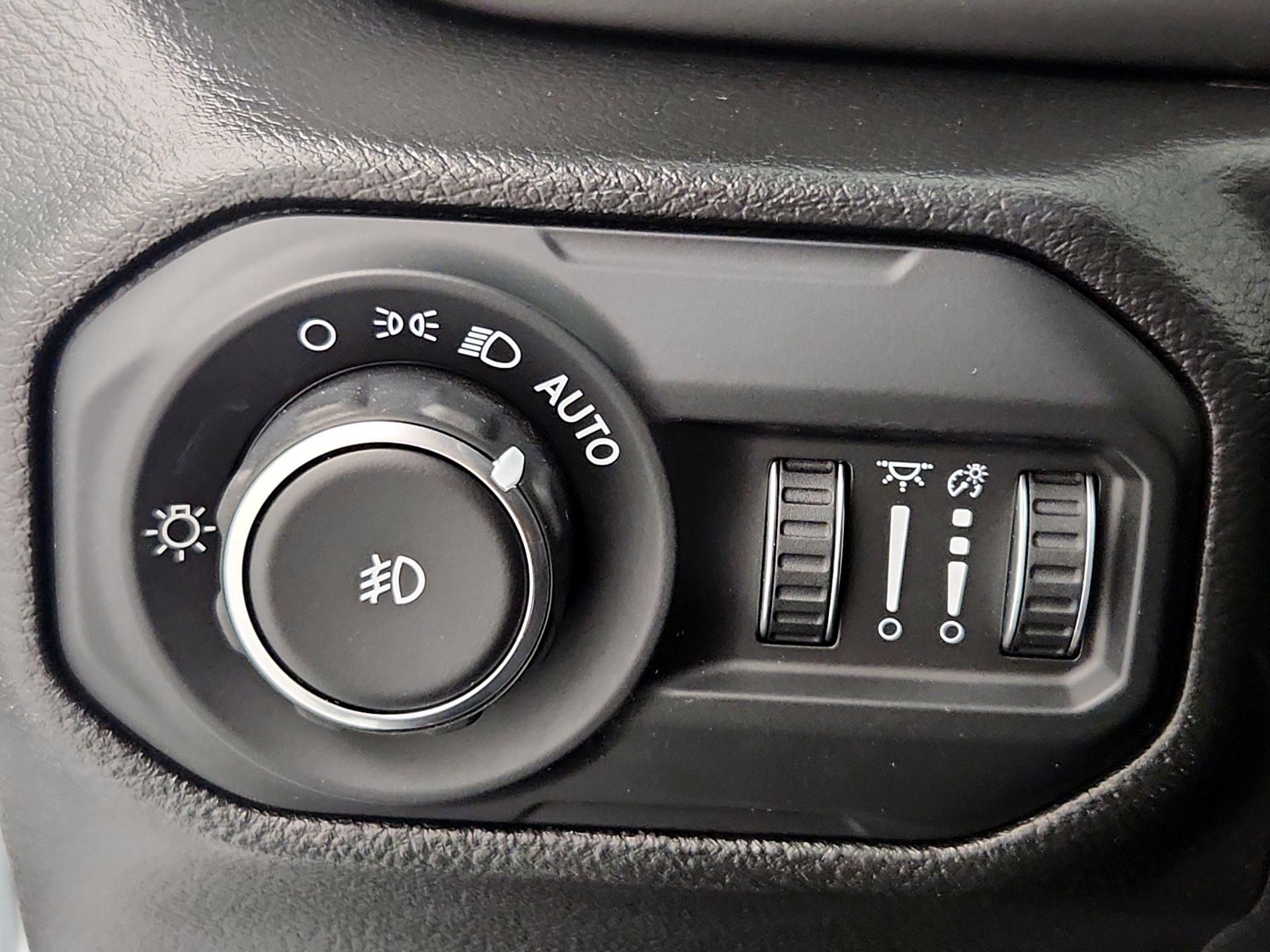 Thumbnail: 2021 Jeep Wrangler - 13