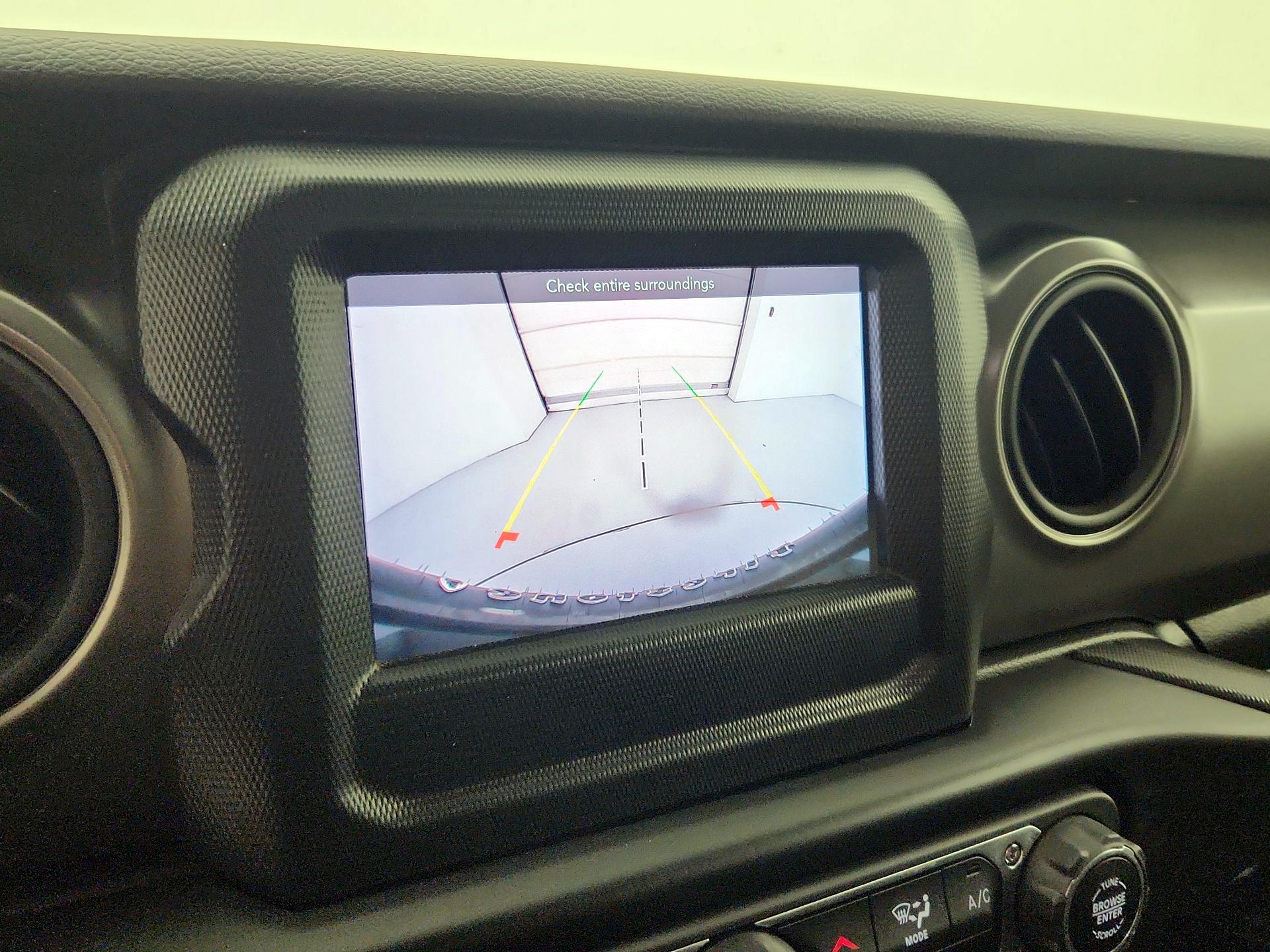 Thumbnail: 2021 Jeep Wrangler - 14