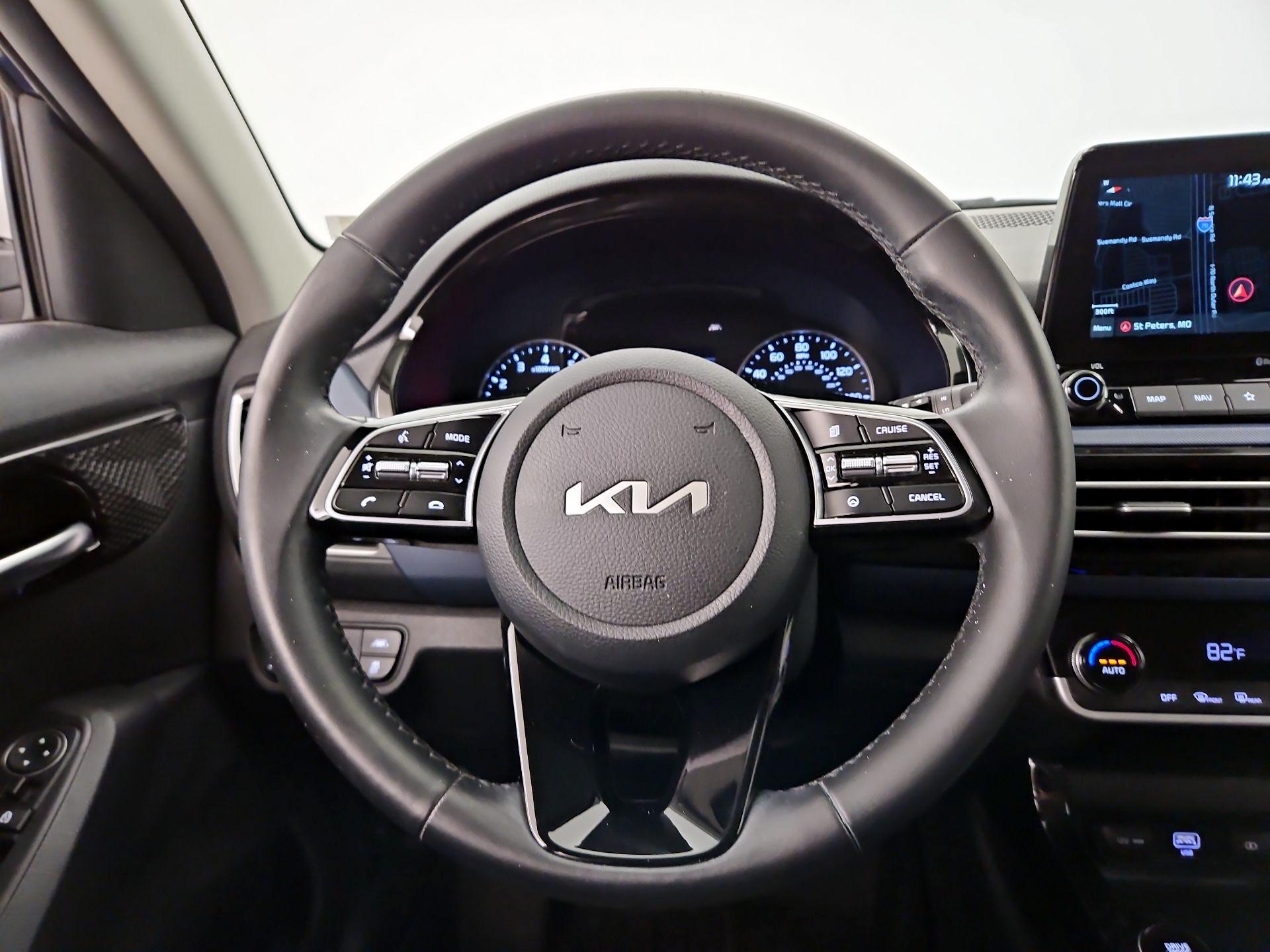 Thumbnail: 2022 Kia Seltos - 10