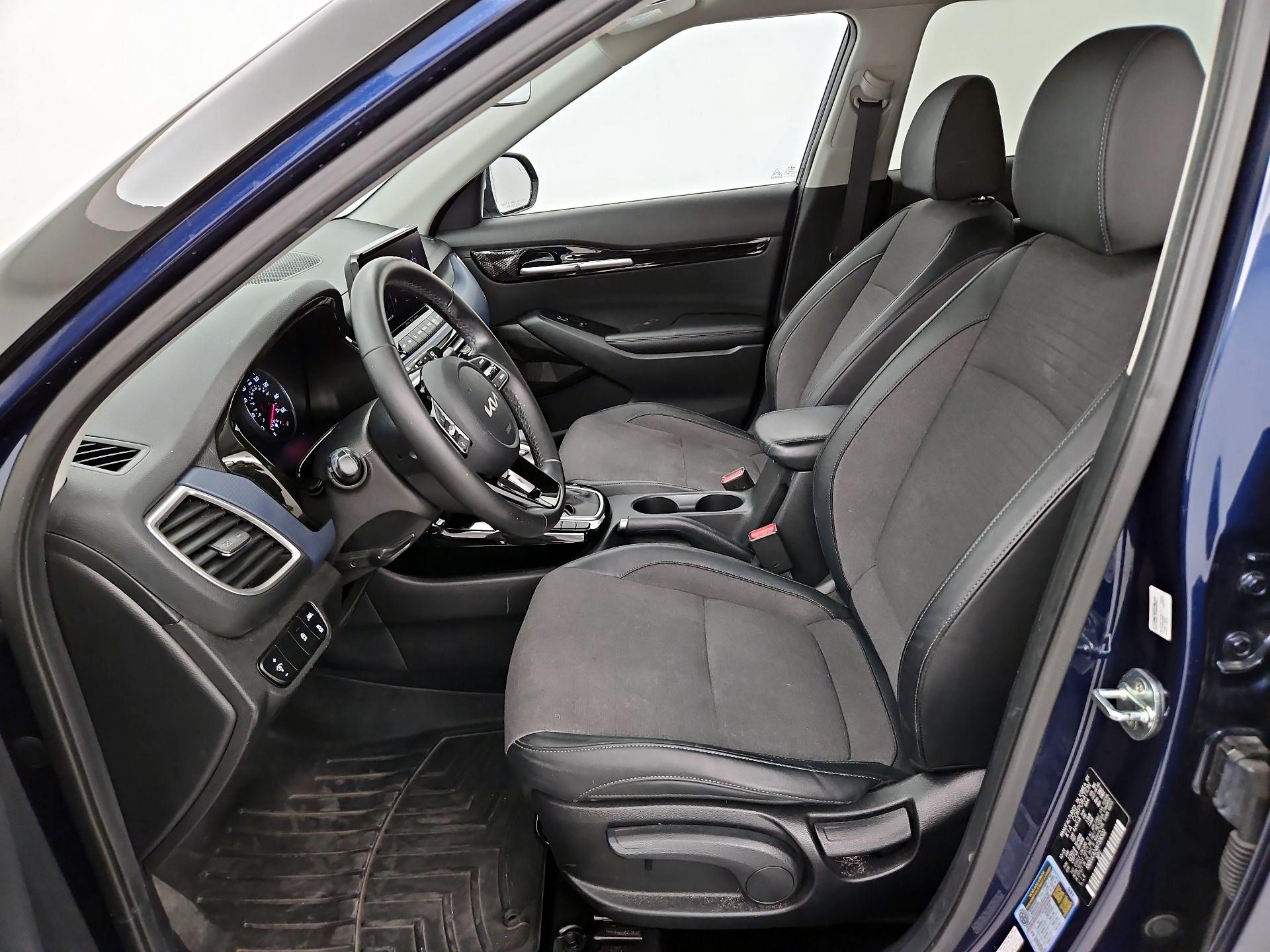 Thumbnail: 2022 Kia Seltos - 11