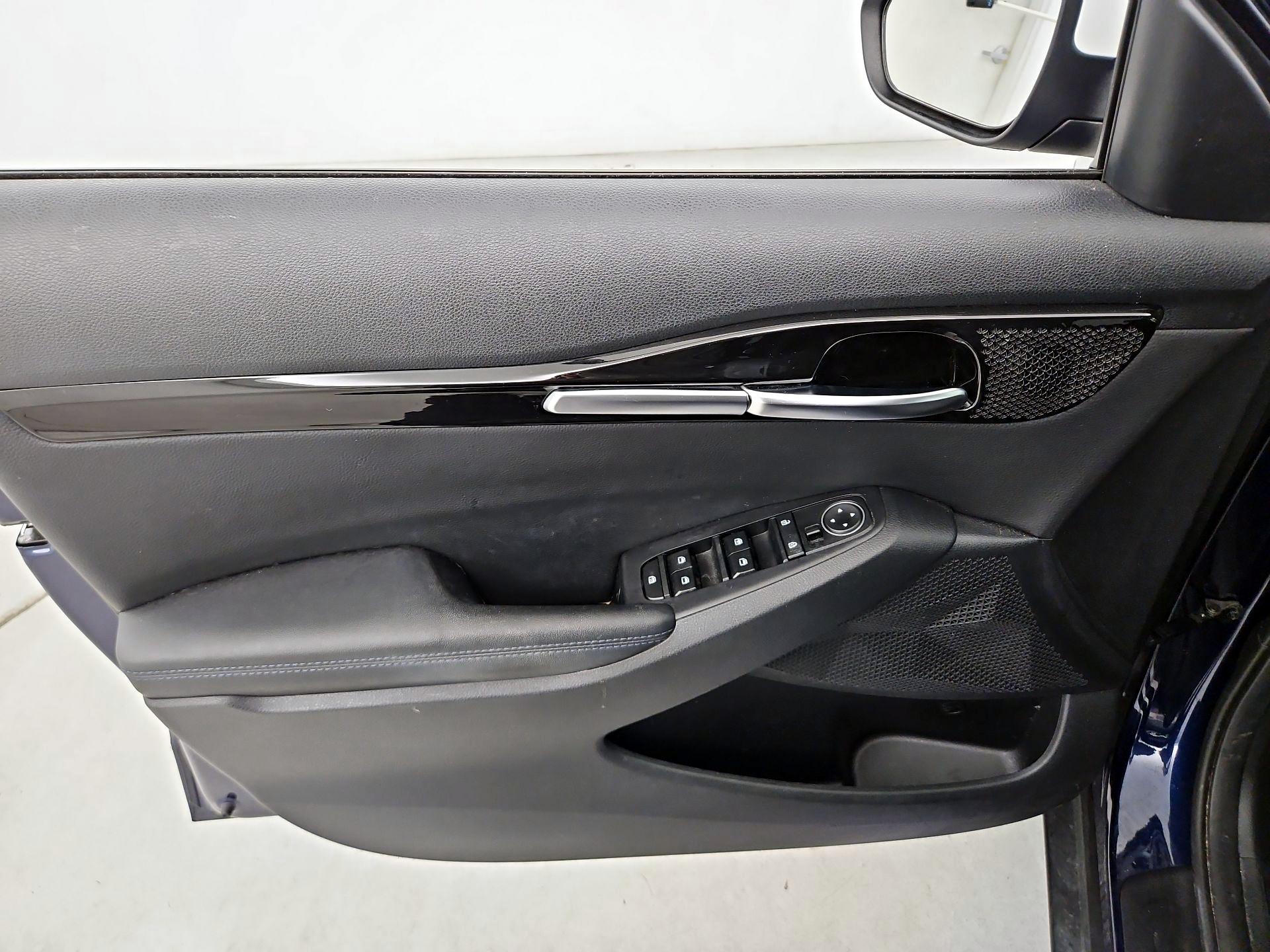 Thumbnail: 2022 Kia Seltos - 12