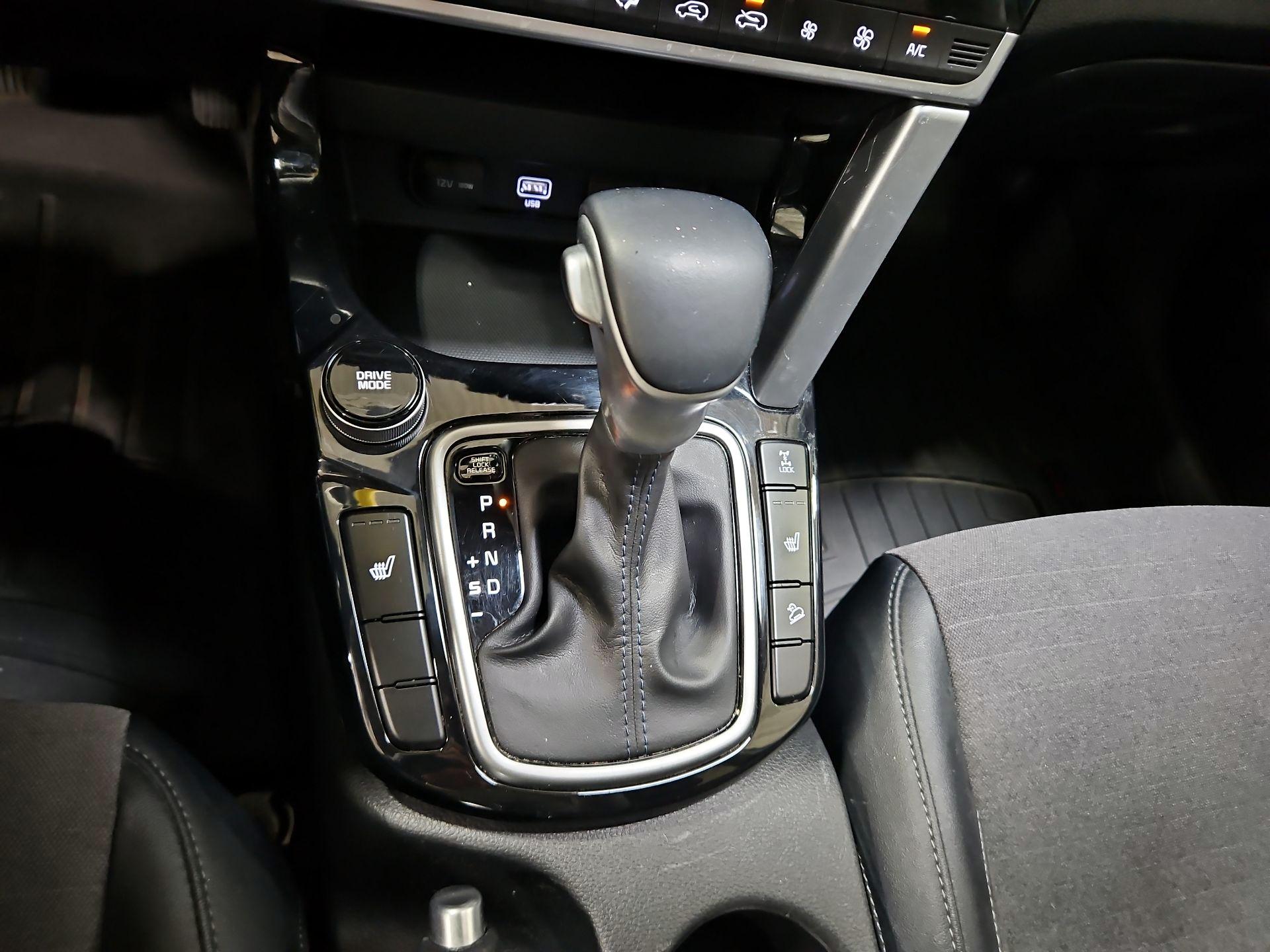 Thumbnail: 2022 Kia Seltos - 18