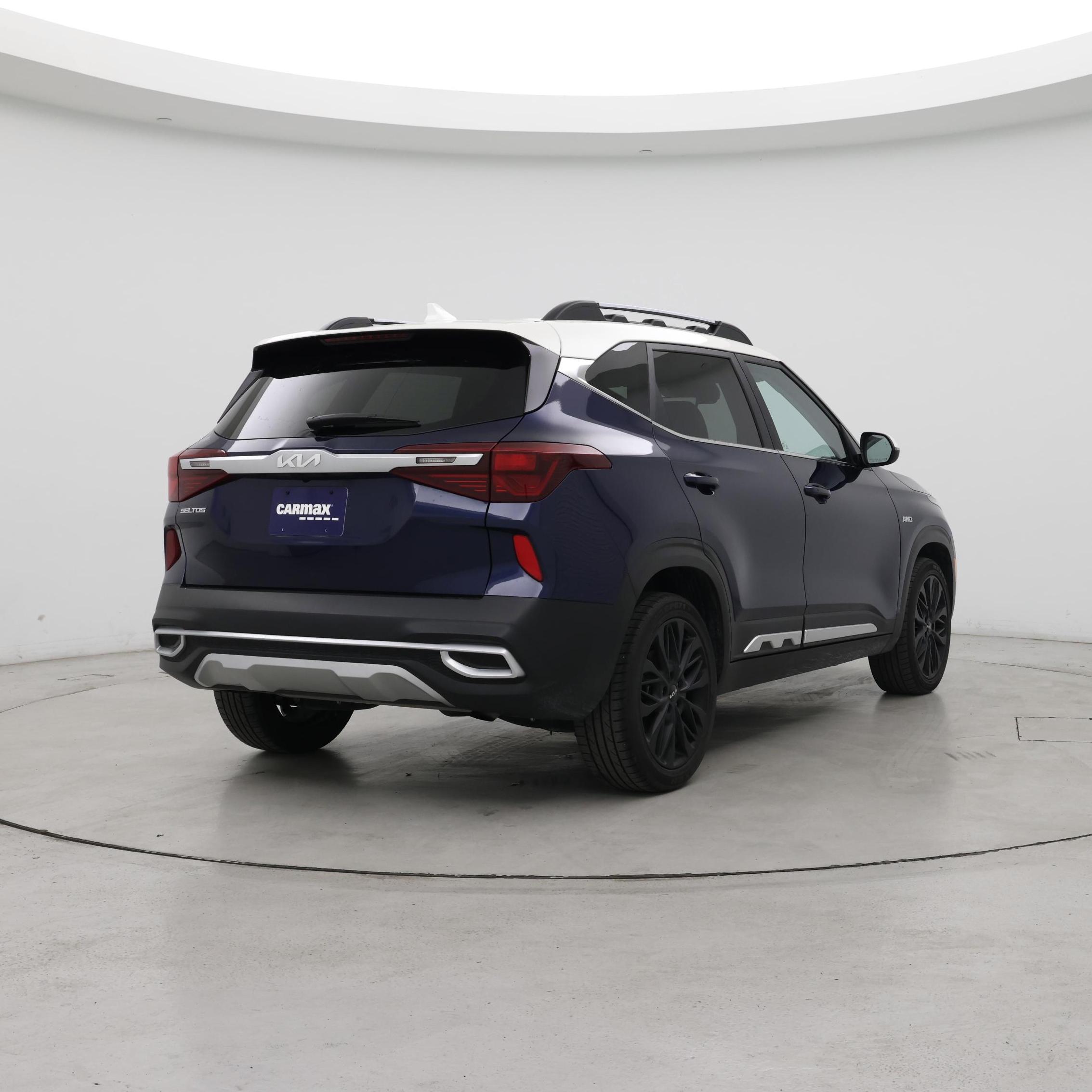 Thumbnail: 2022 Kia Seltos - 8