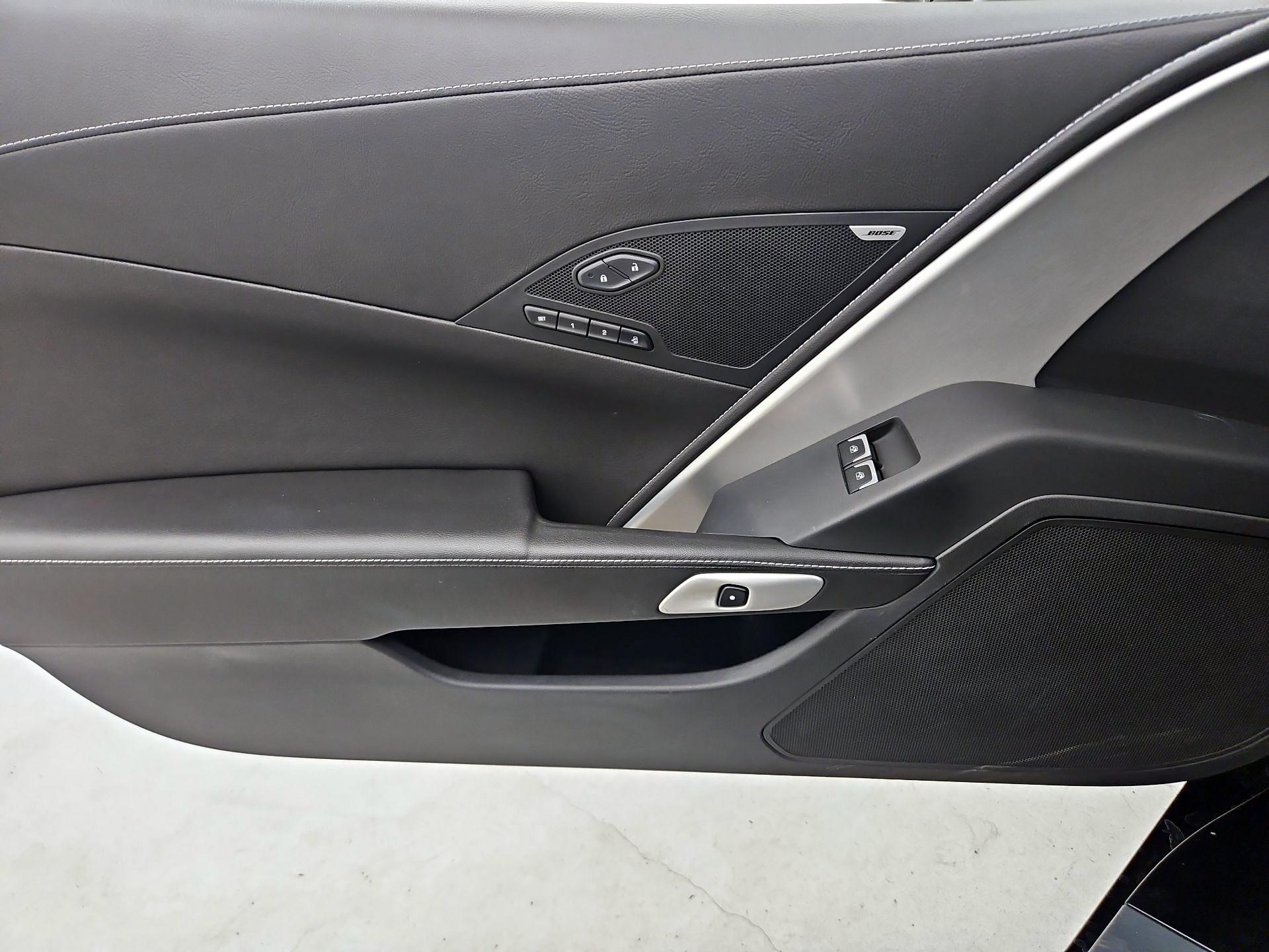 Thumbnail: 2015 Chevrolet Corvette - 12