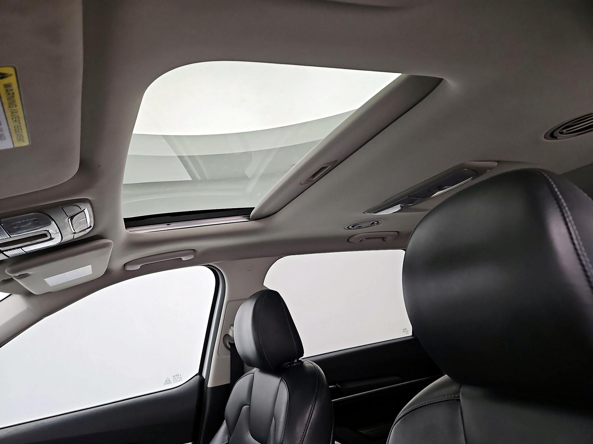 Thumbnail: 2020 Kia Telluride - 19