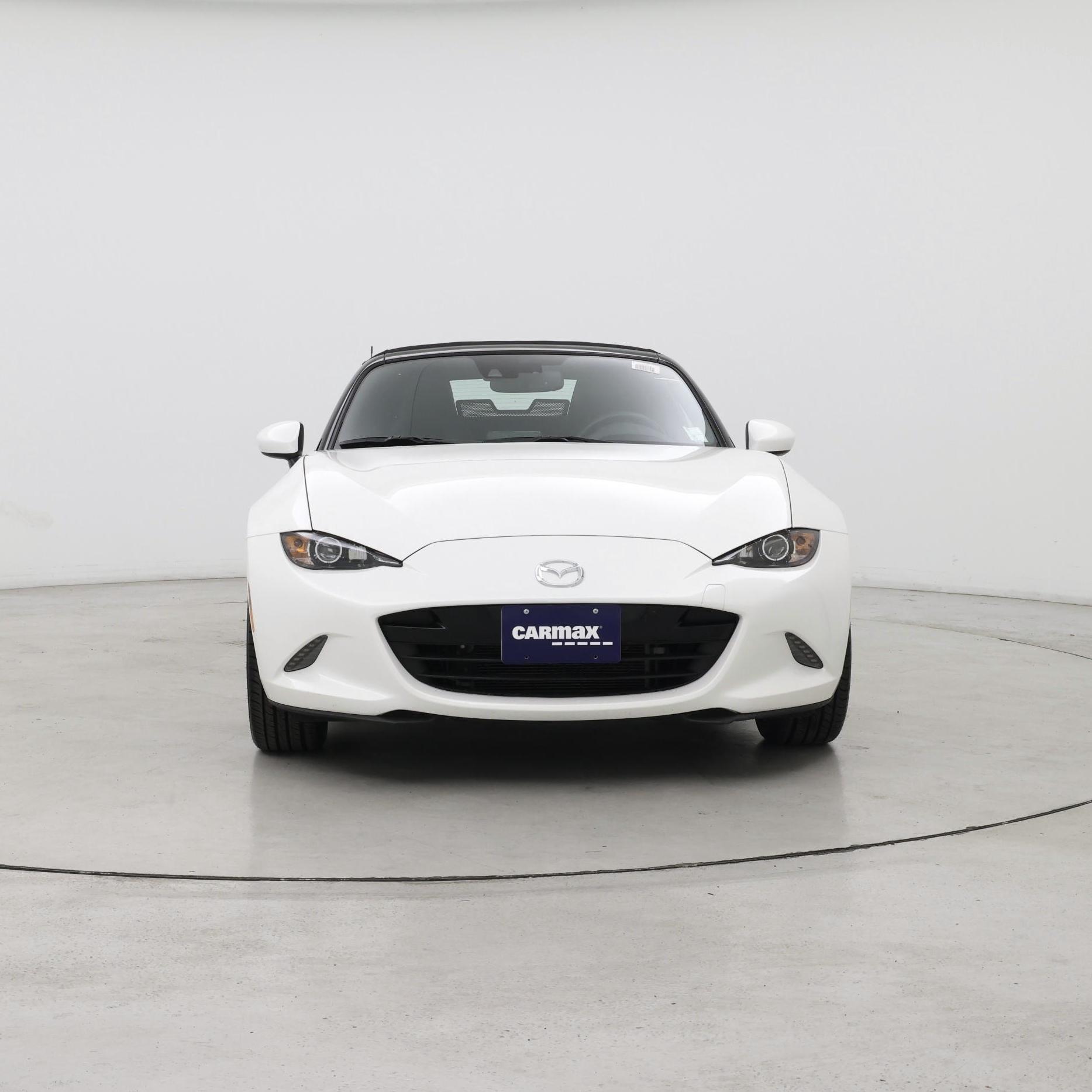 Thumbnail: 2017 Mazda MX-5 Miata - 5