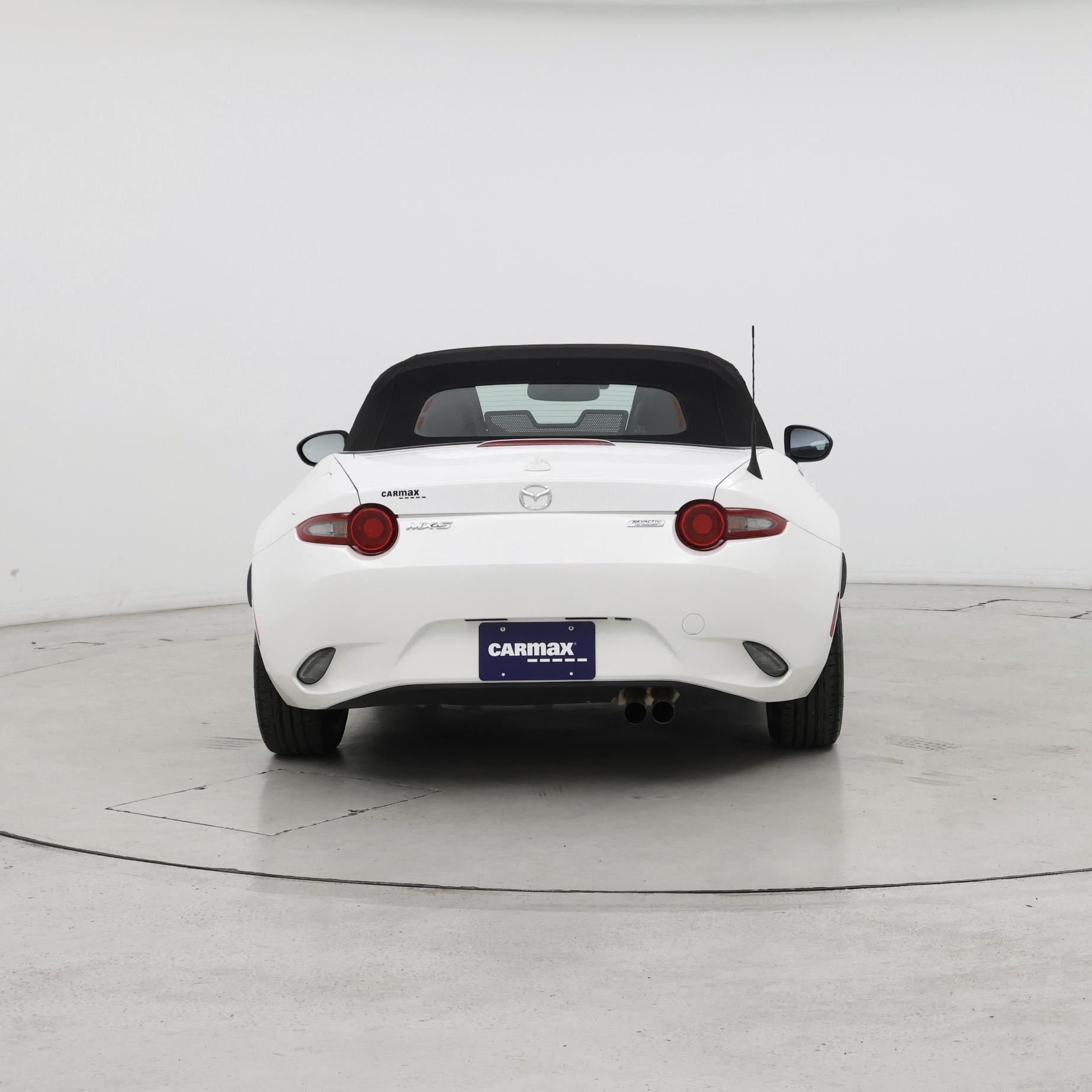 Thumbnail: 2017 Mazda MX-5 Miata - 6