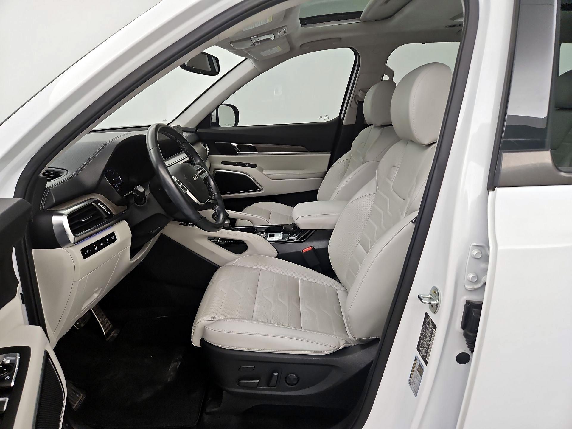 Thumbnail: 2022 Kia Telluride - 11