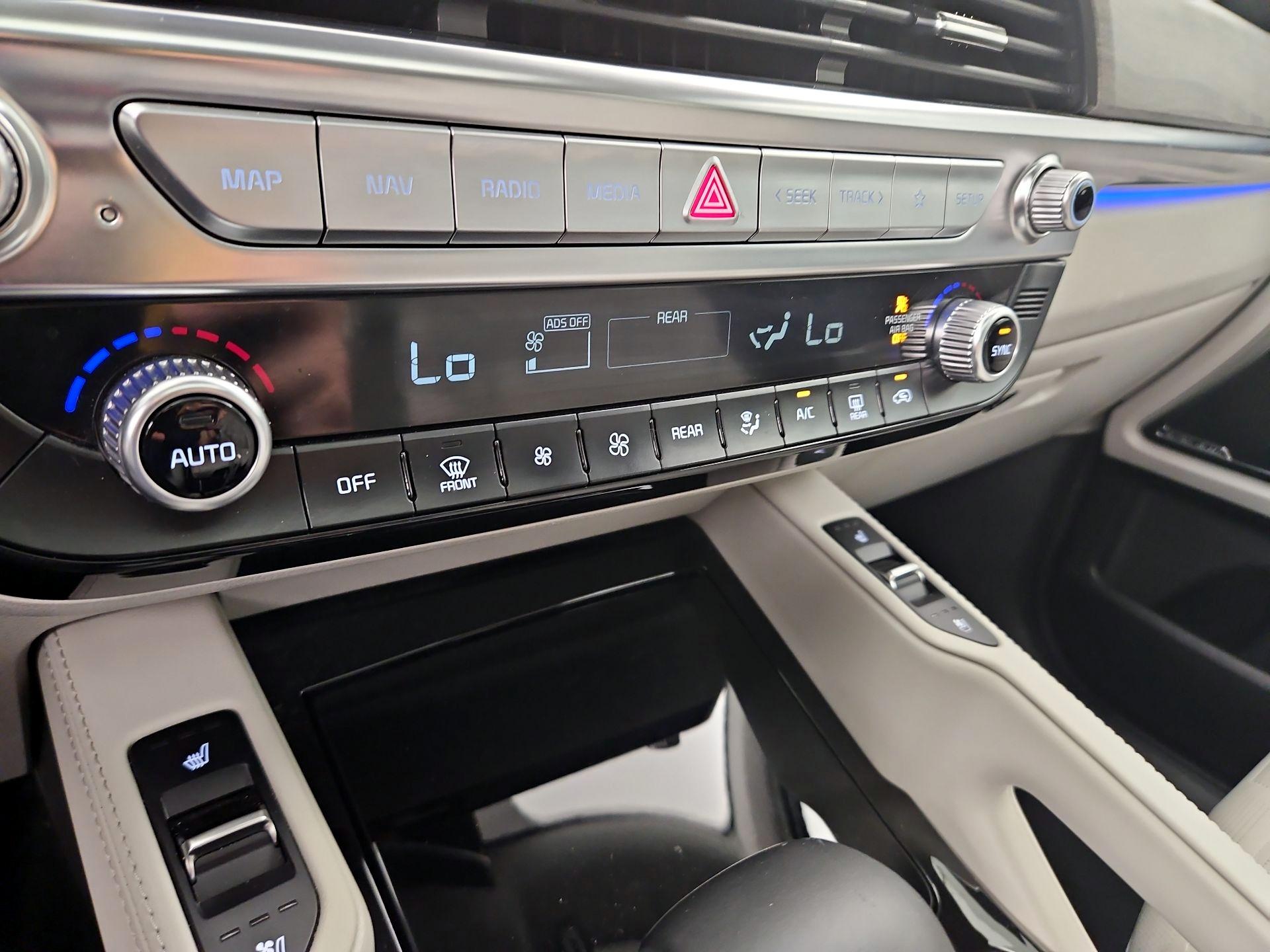 Thumbnail: 2022 Kia Telluride - 17