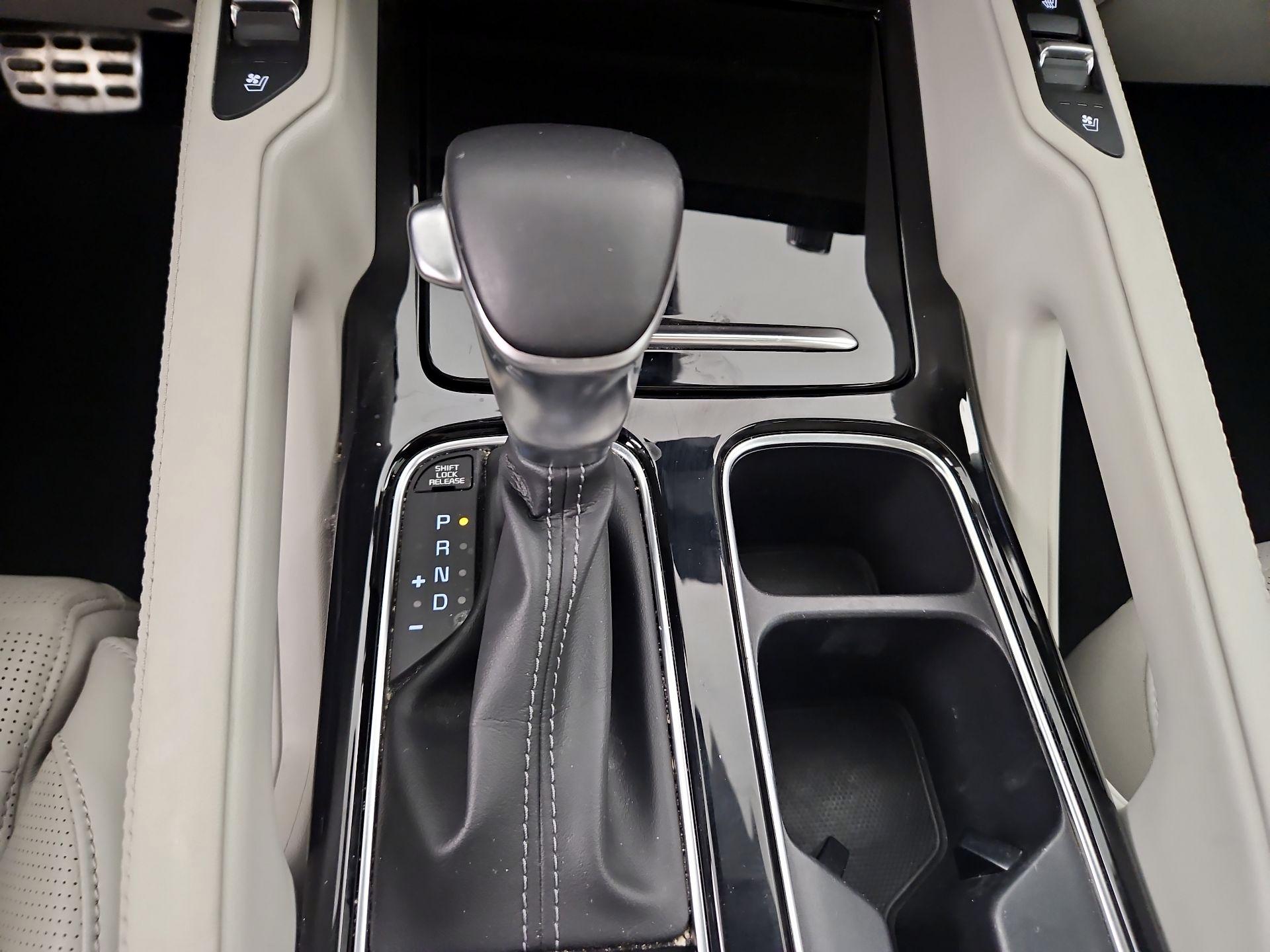 Thumbnail: 2022 Kia Telluride - 18