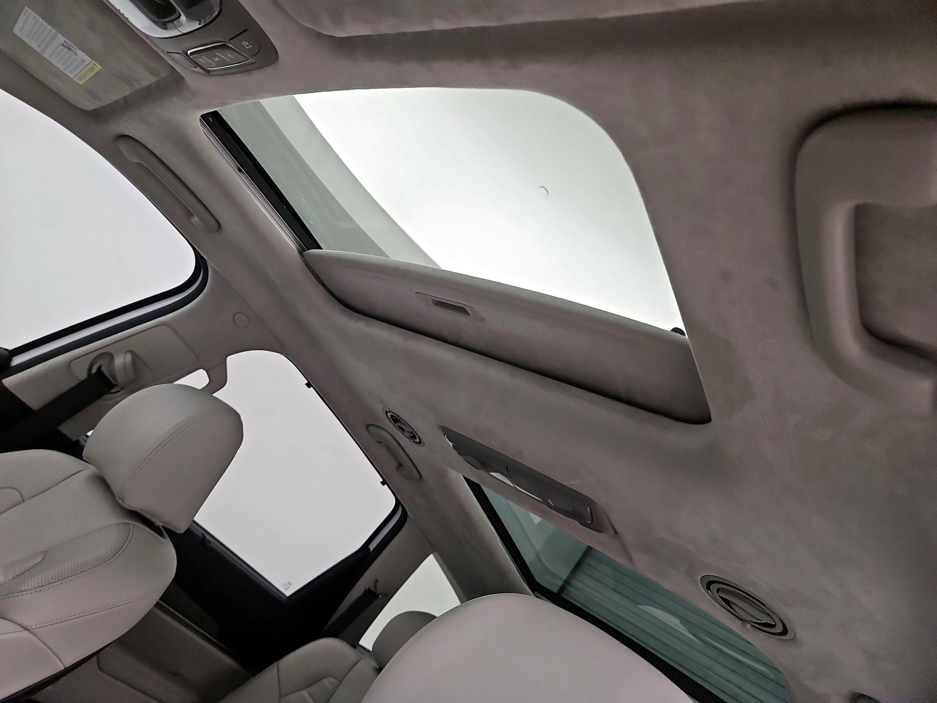 Thumbnail: 2022 Kia Telluride - 20