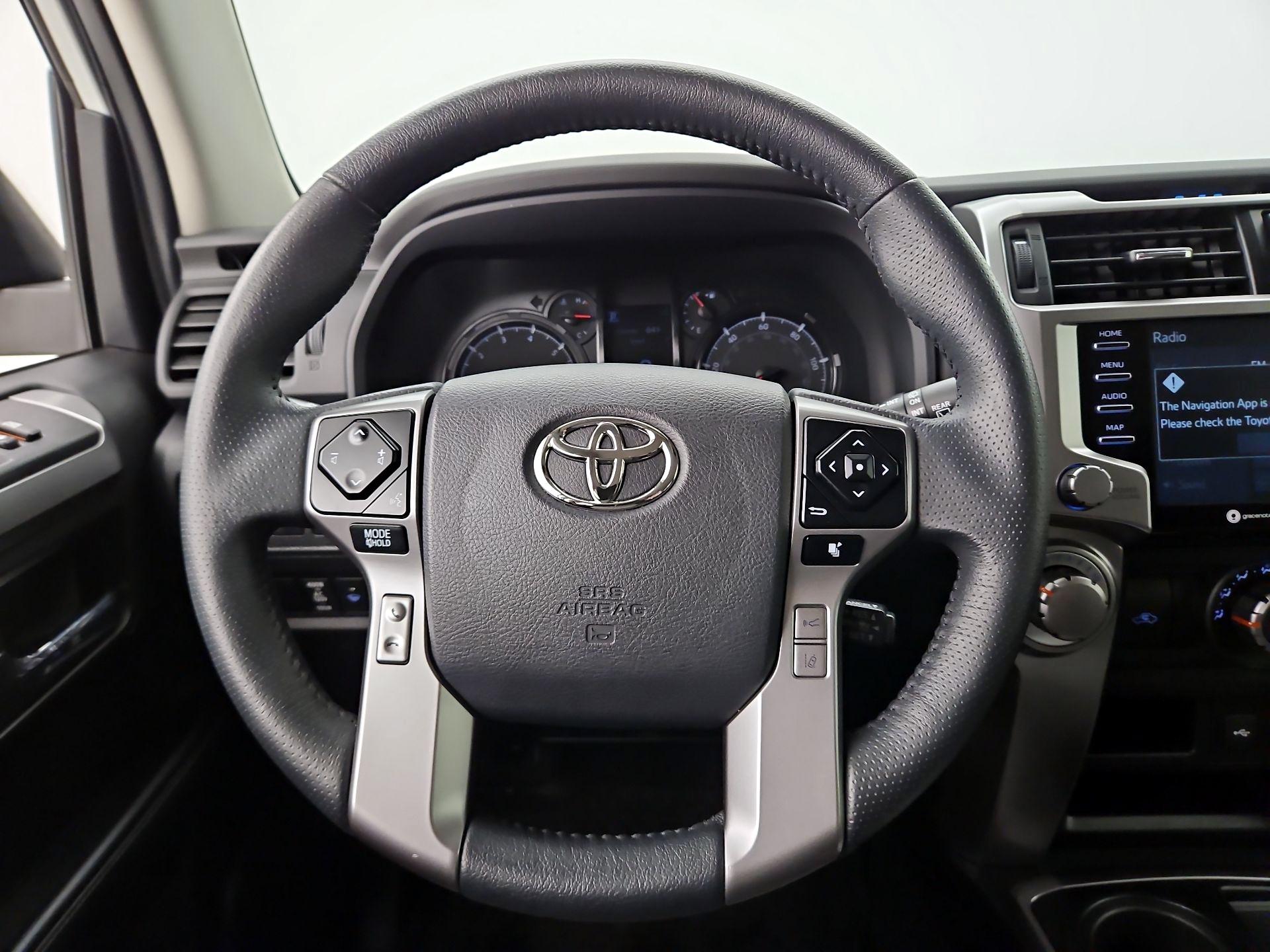 Thumbnail: 2023 Toyota 4Runner - 10