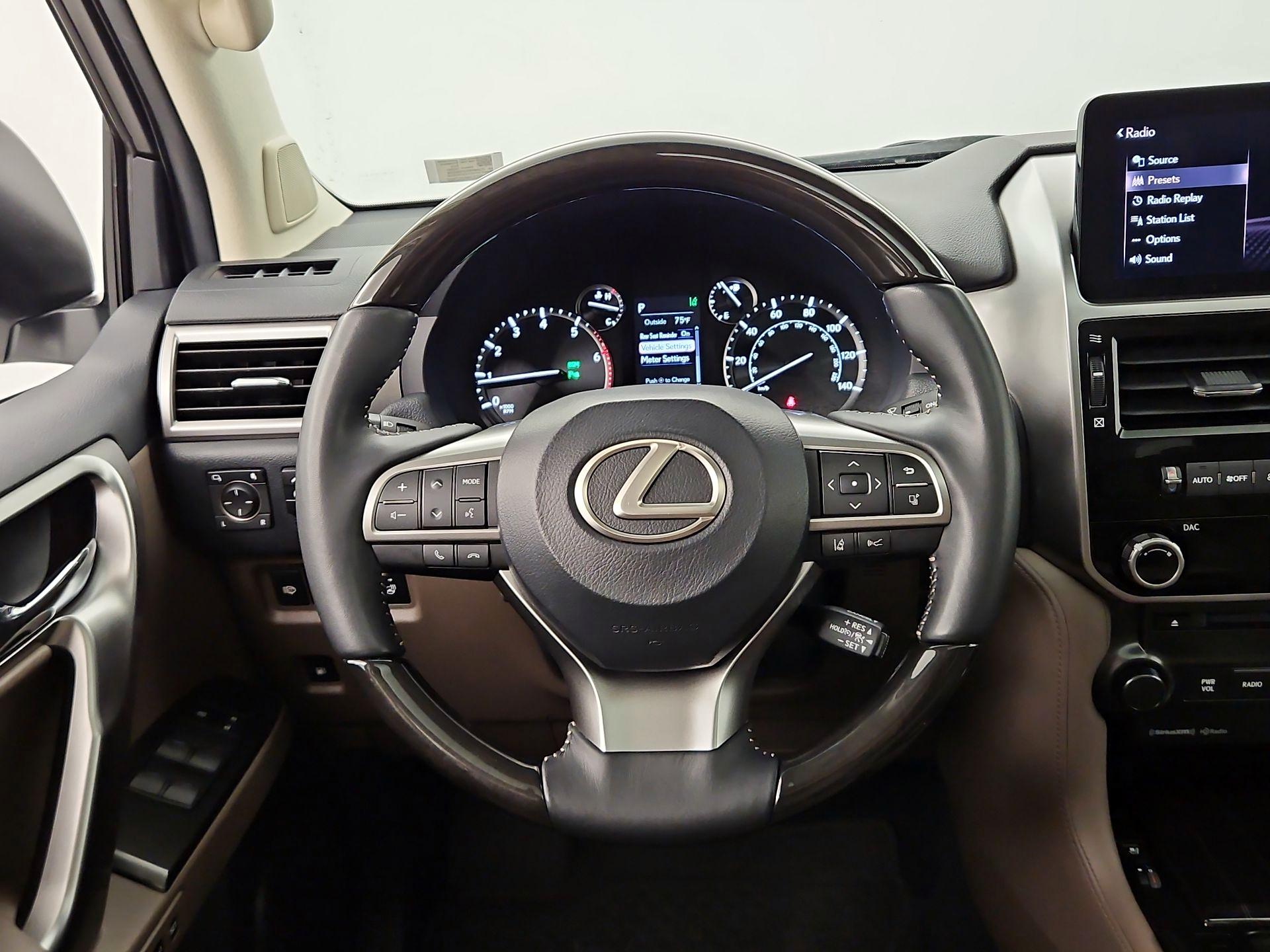 Thumbnail: 2023 Lexus GX - 10