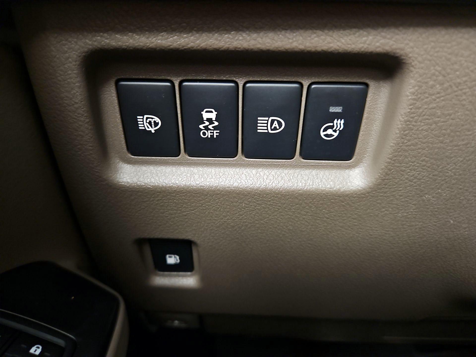 Thumbnail: 2023 Lexus GX - 13