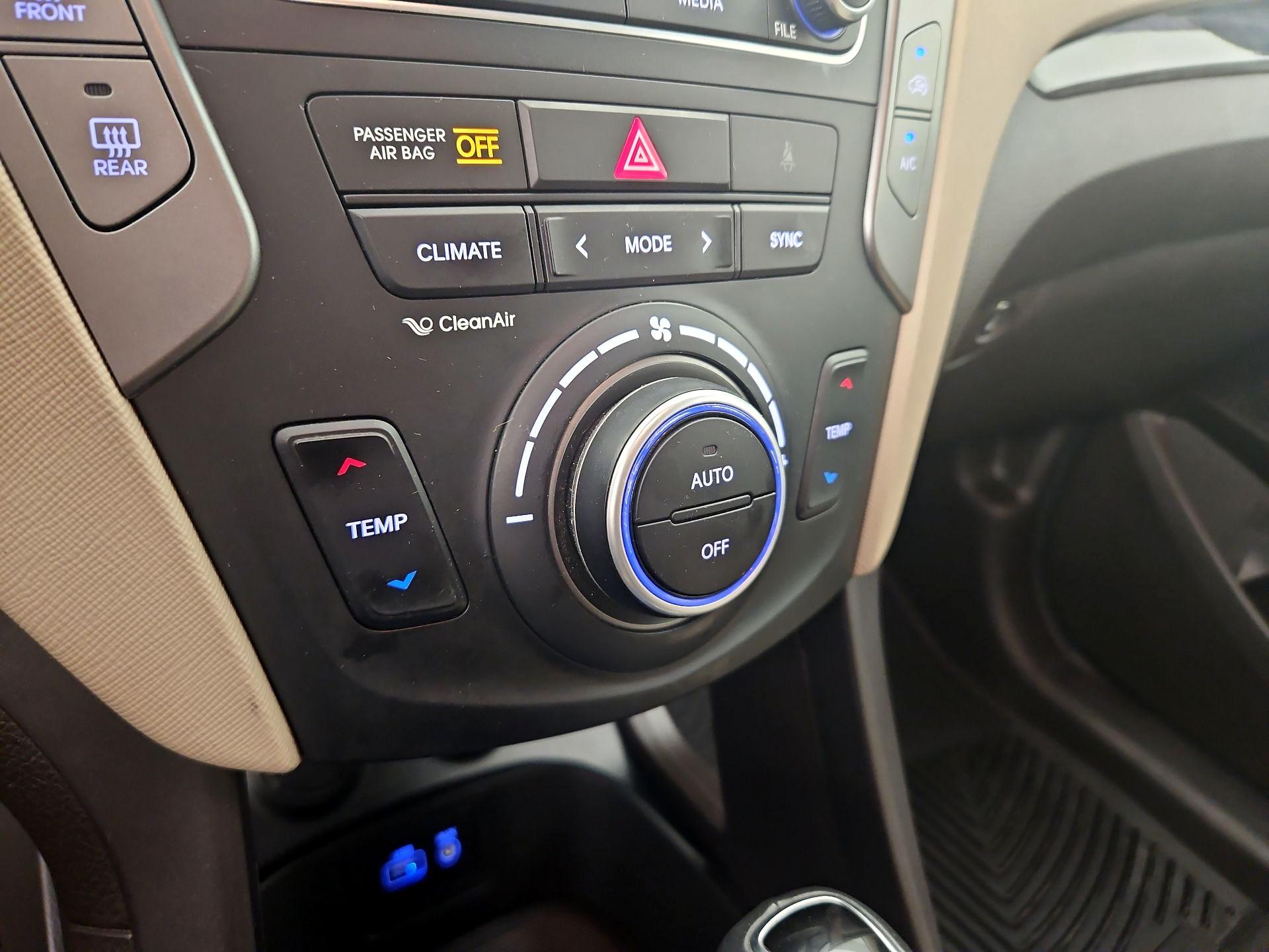 Thumbnail: 2017 Hyundai Santa Fe - 16