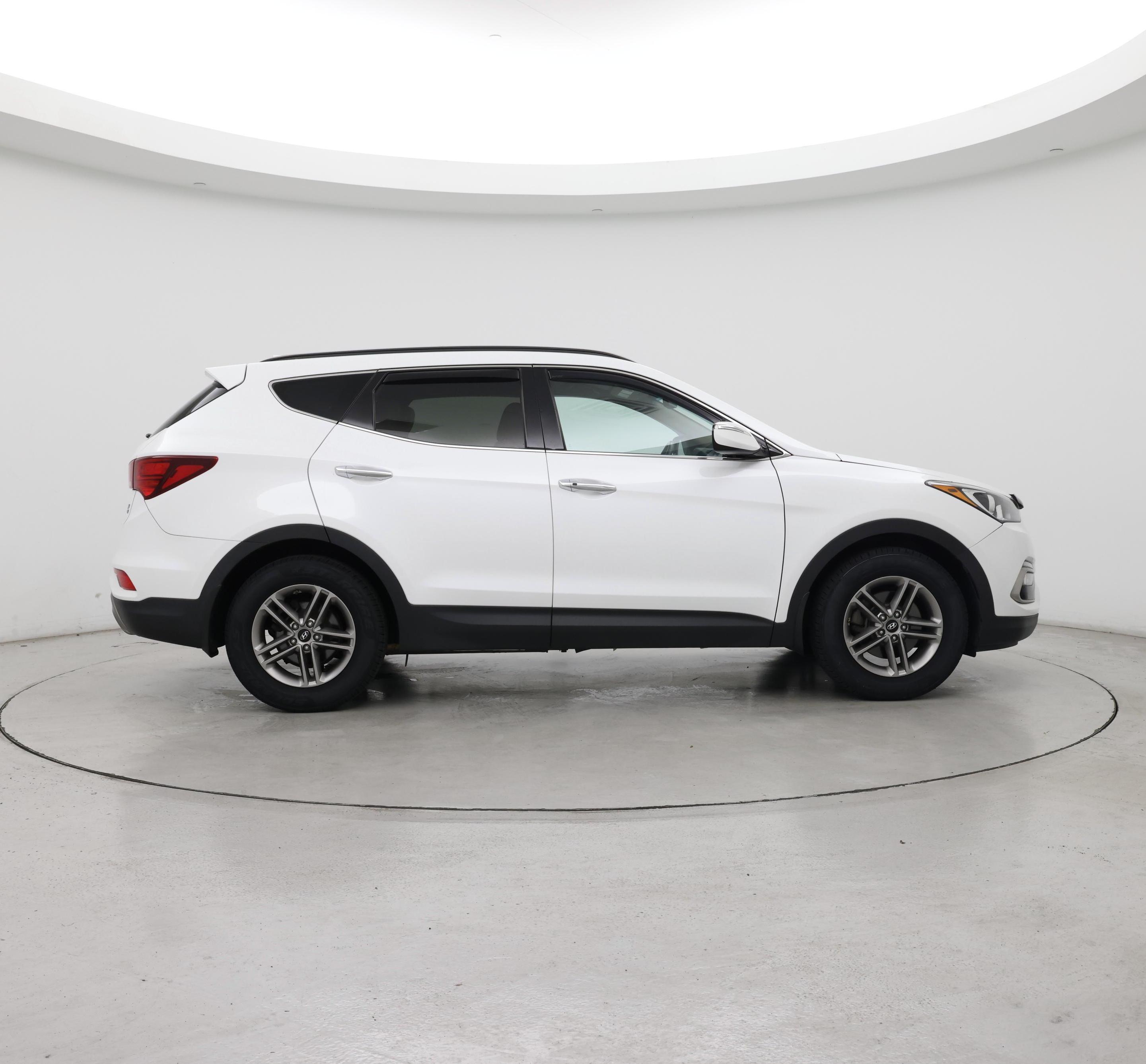 Thumbnail: 2017 Hyundai Santa Fe - 7