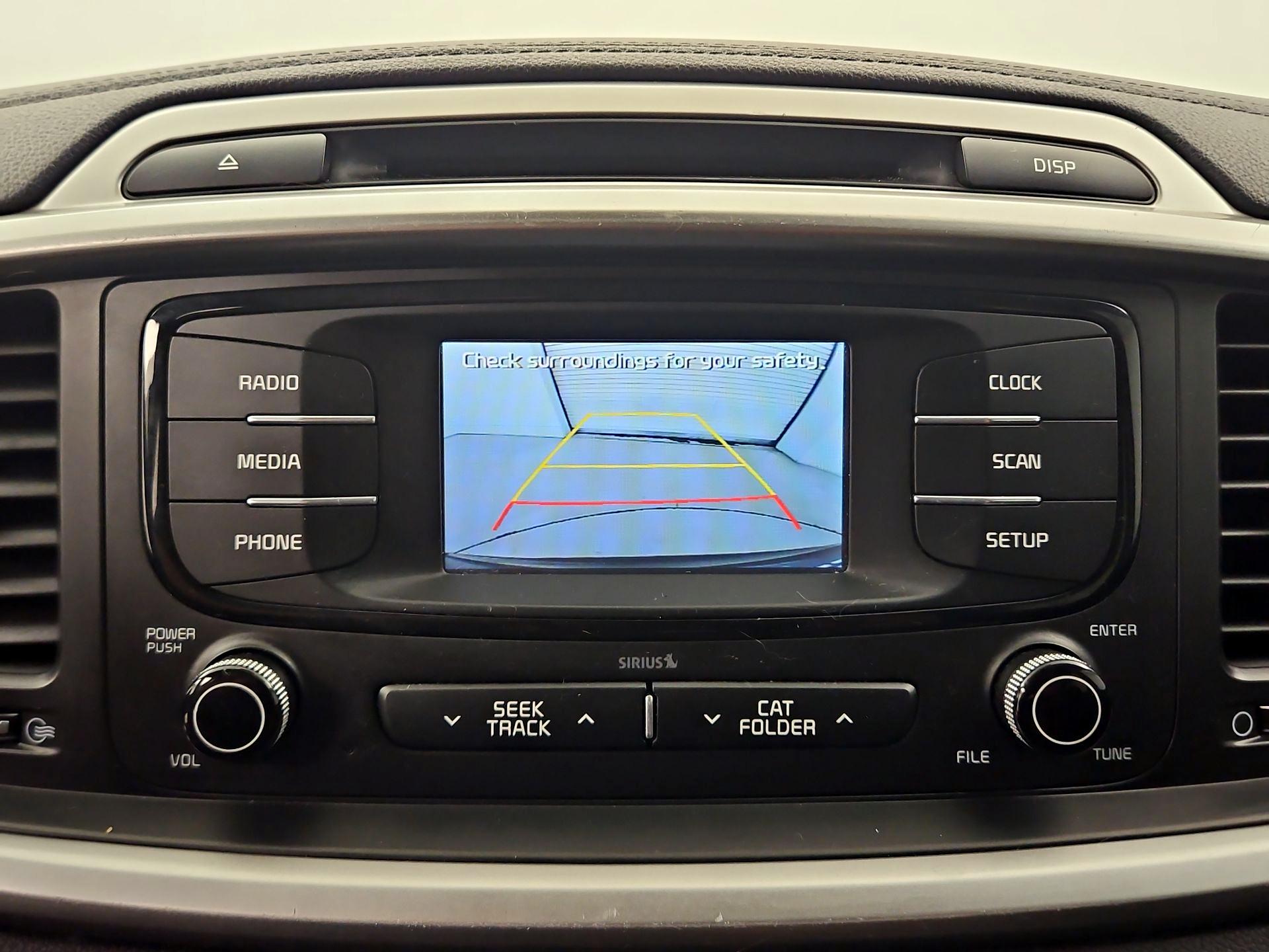 Thumbnail: 2016 Kia Sorento - 14