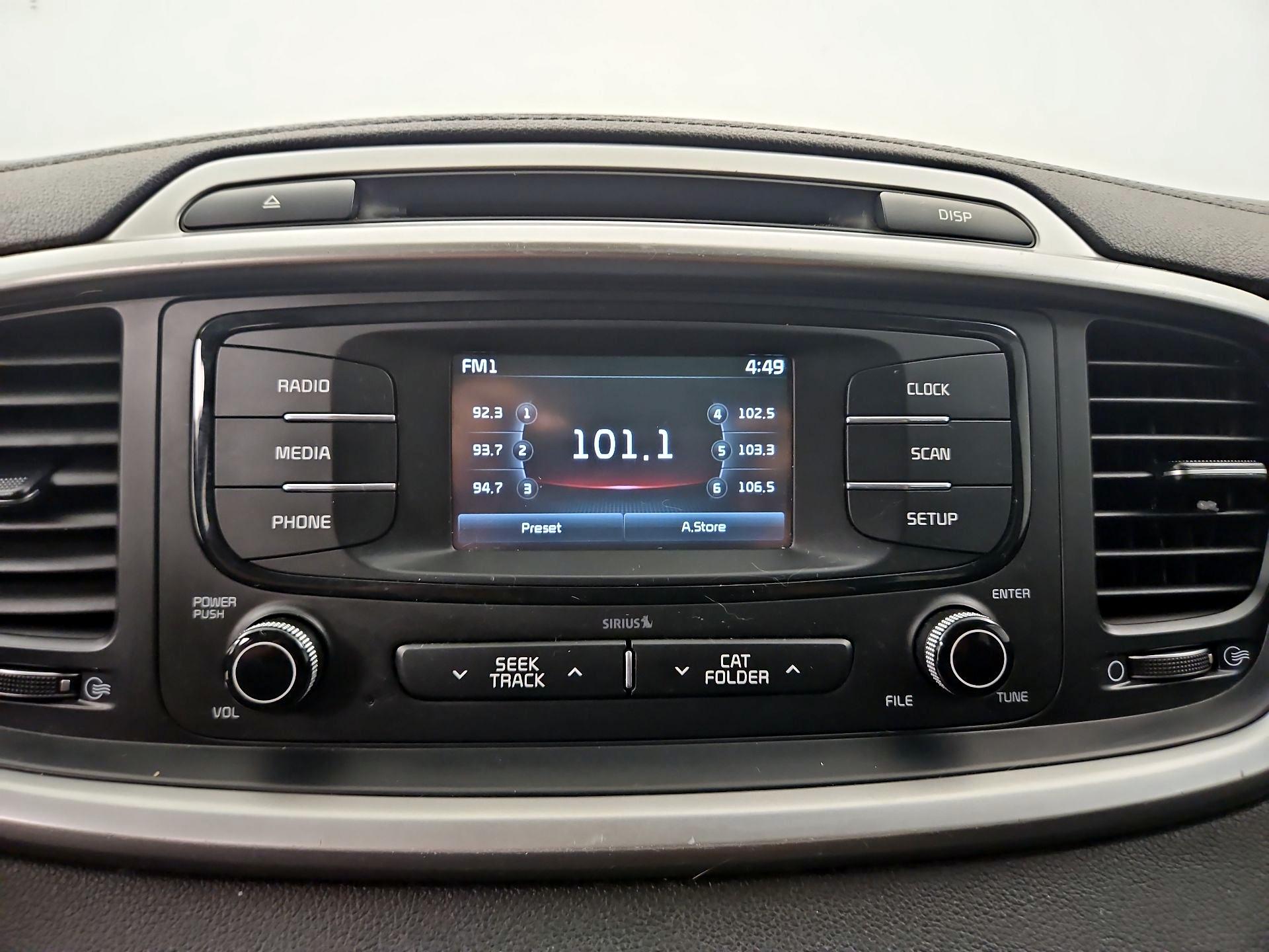 Thumbnail: 2016 Kia Sorento - 15