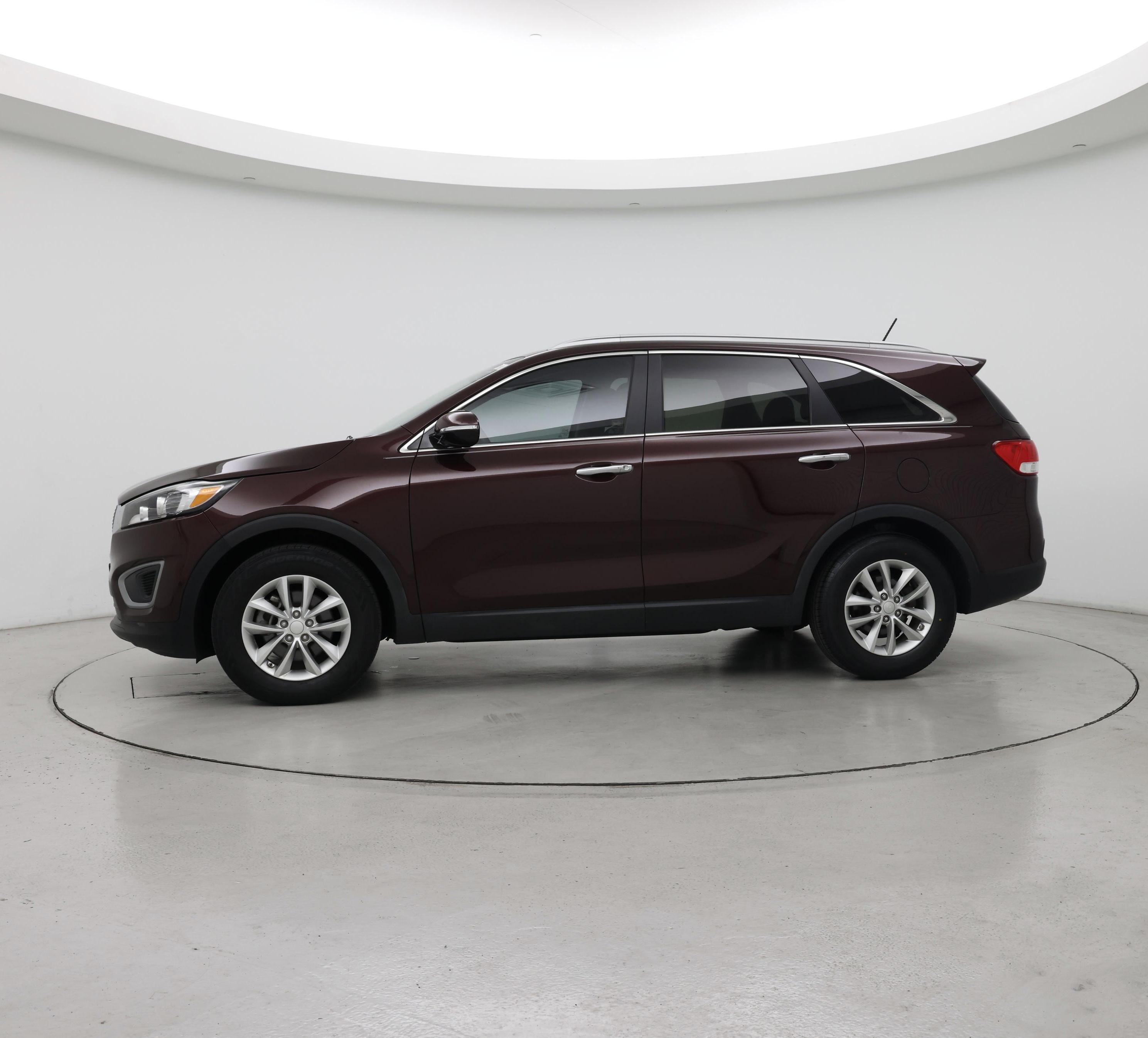 Thumbnail: 2016 Kia Sorento - 3