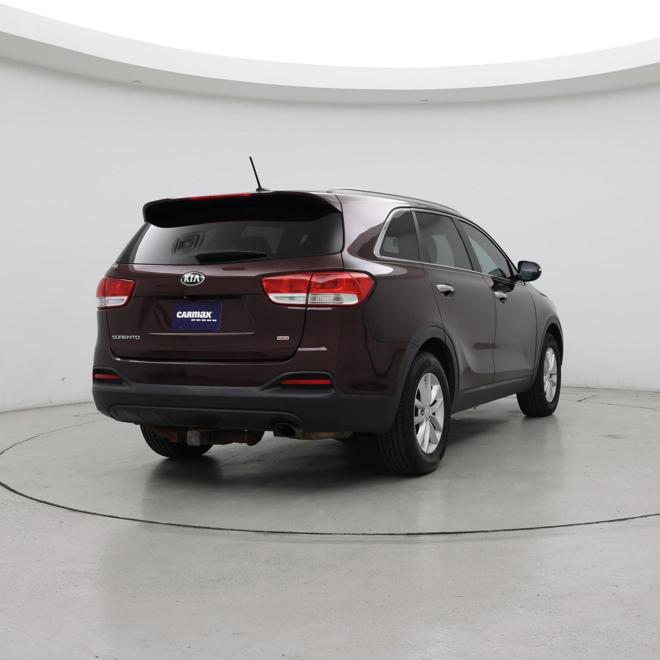 Thumbnail: 2016 Kia Sorento - 8