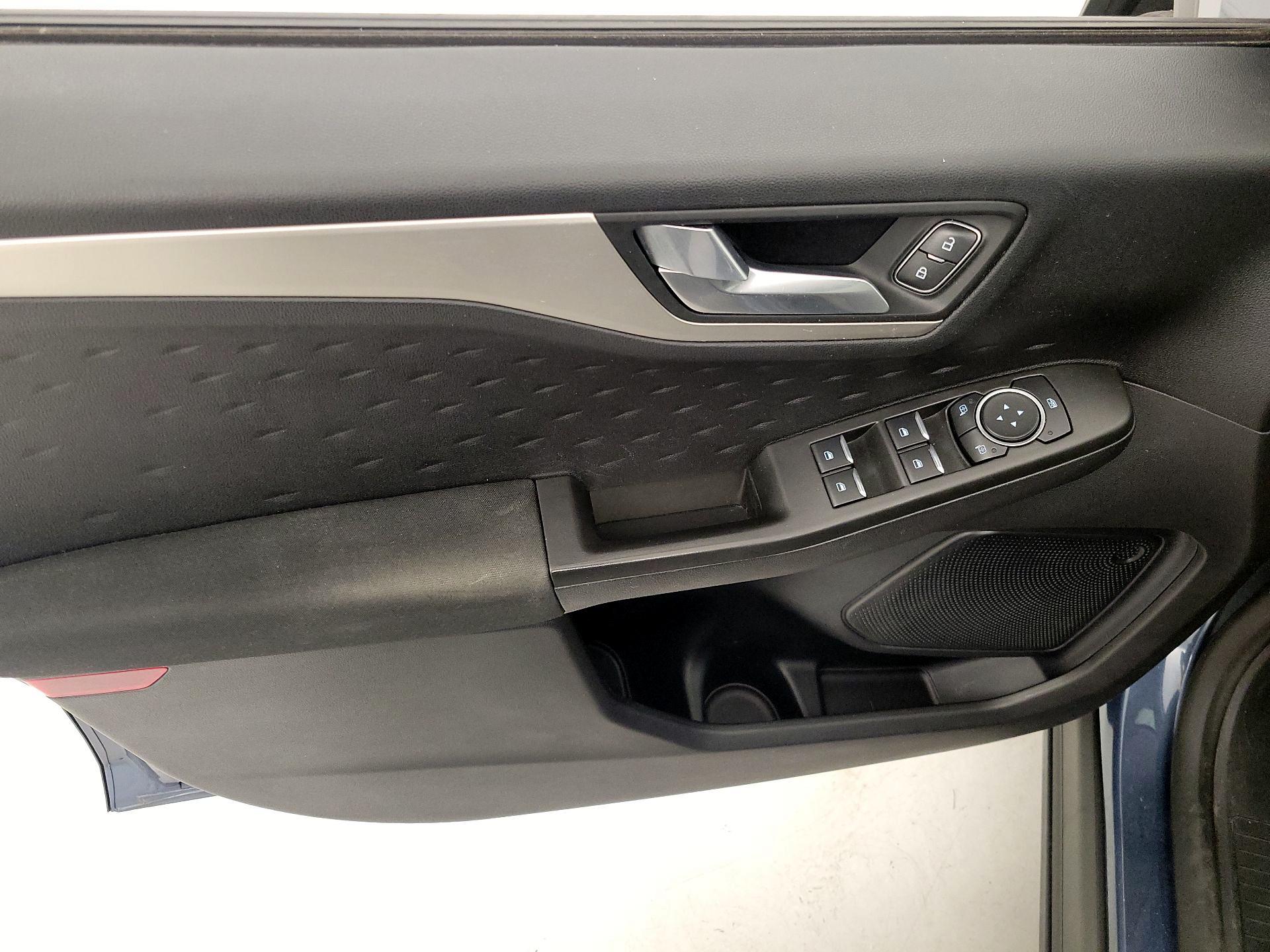 Thumbnail: 2020 Ford Escape - 12