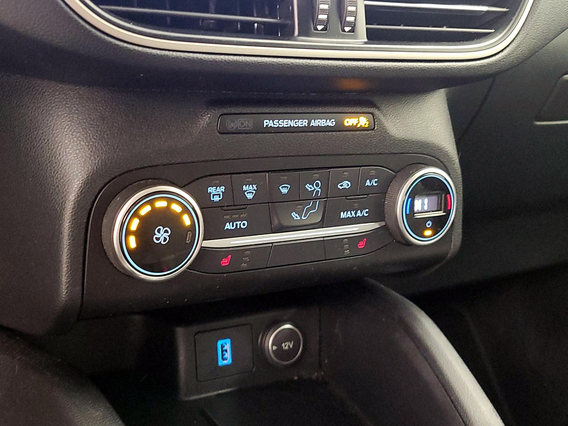 Thumbnail: 2020 Ford Escape - 16