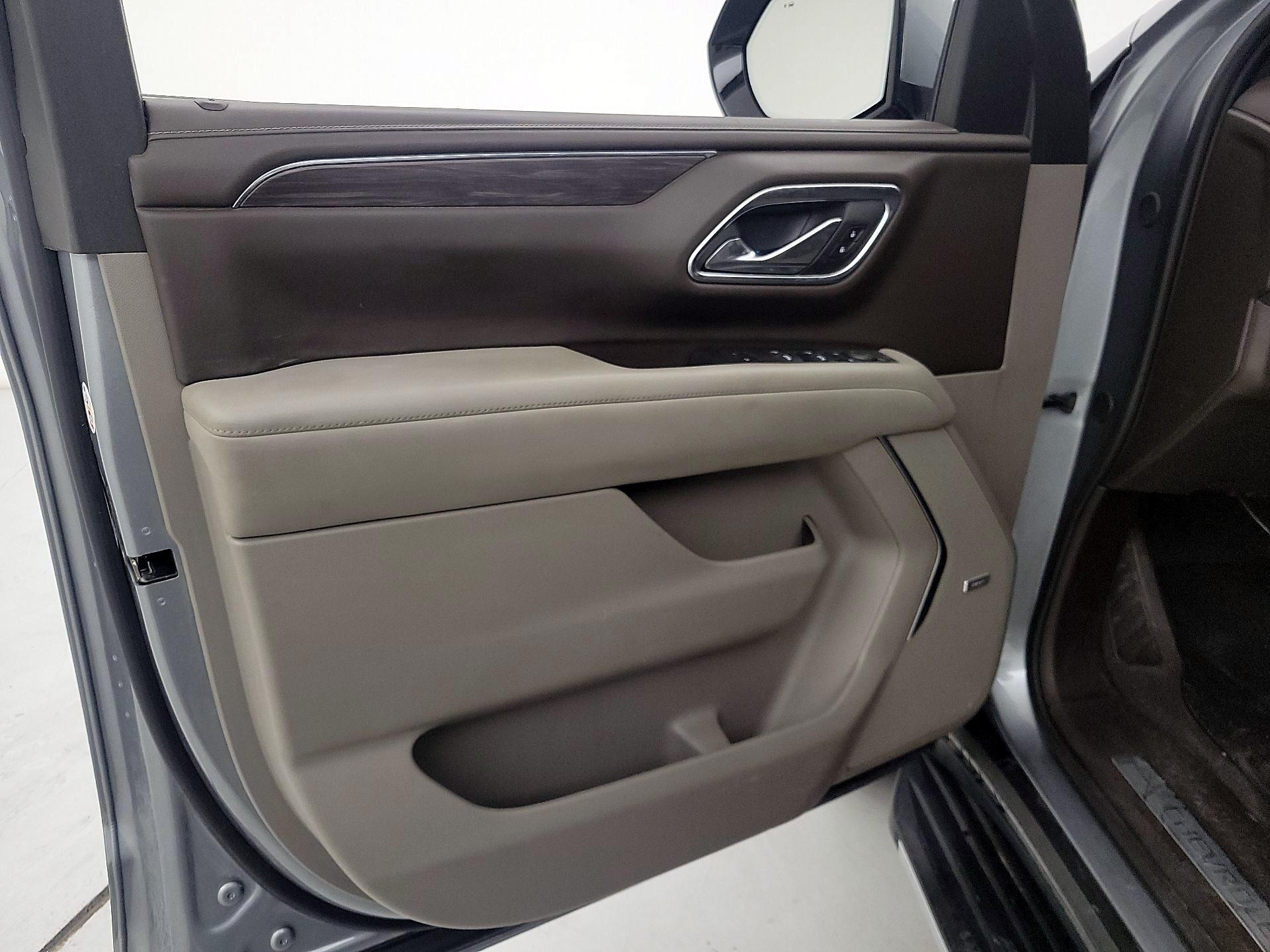 Thumbnail: 2023 Chevrolet Tahoe - 12