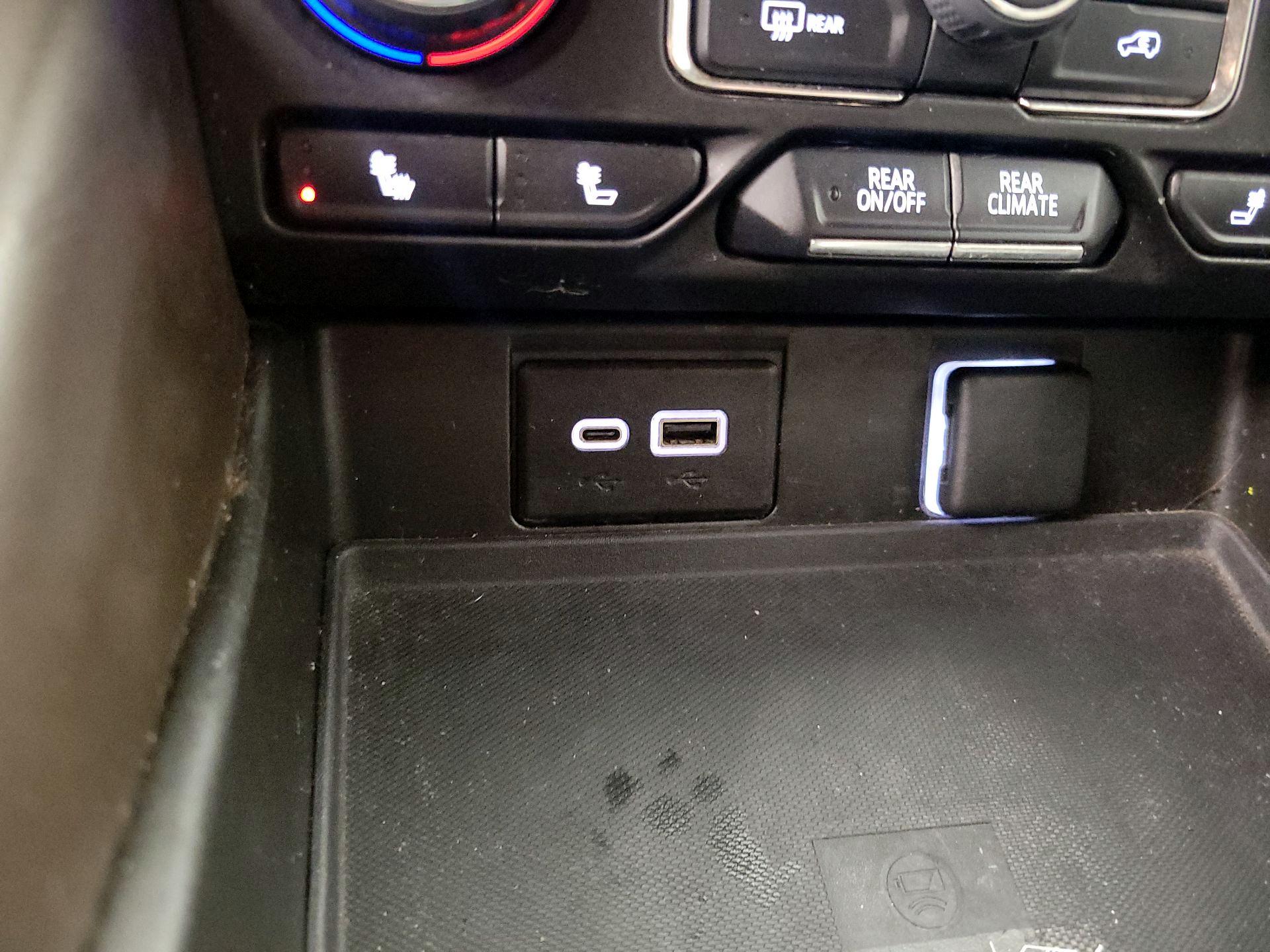 Thumbnail: 2023 Chevrolet Tahoe - 18