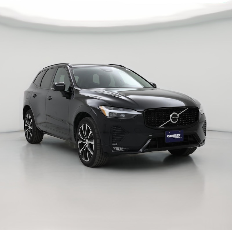2023 Volvo XC60 B5 Plus Dark Theme