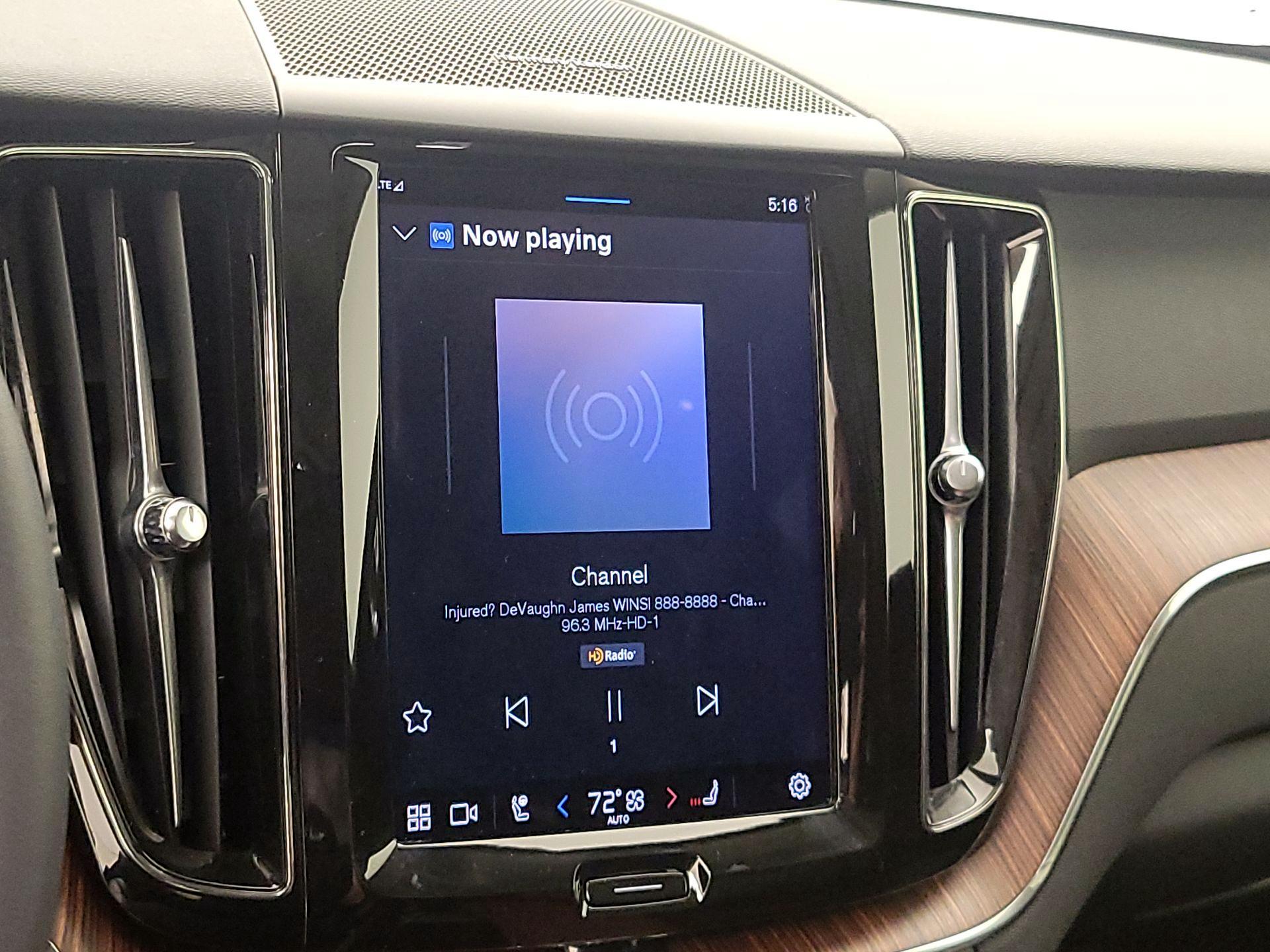 Thumbnail: 2023 Volvo XC60 - 15