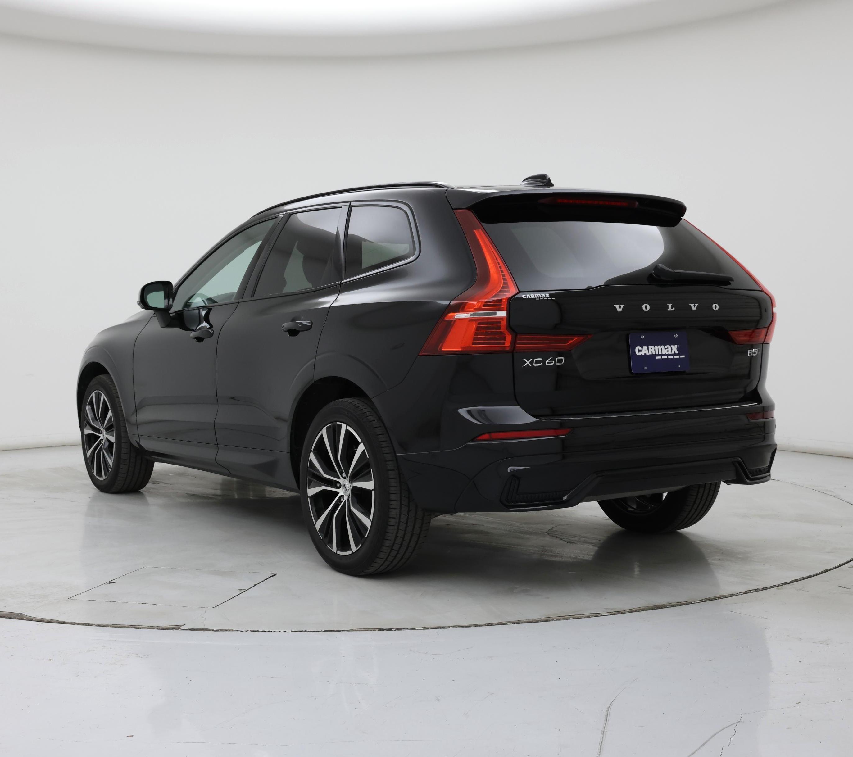 Thumbnail: 2023 Volvo XC60 - 2