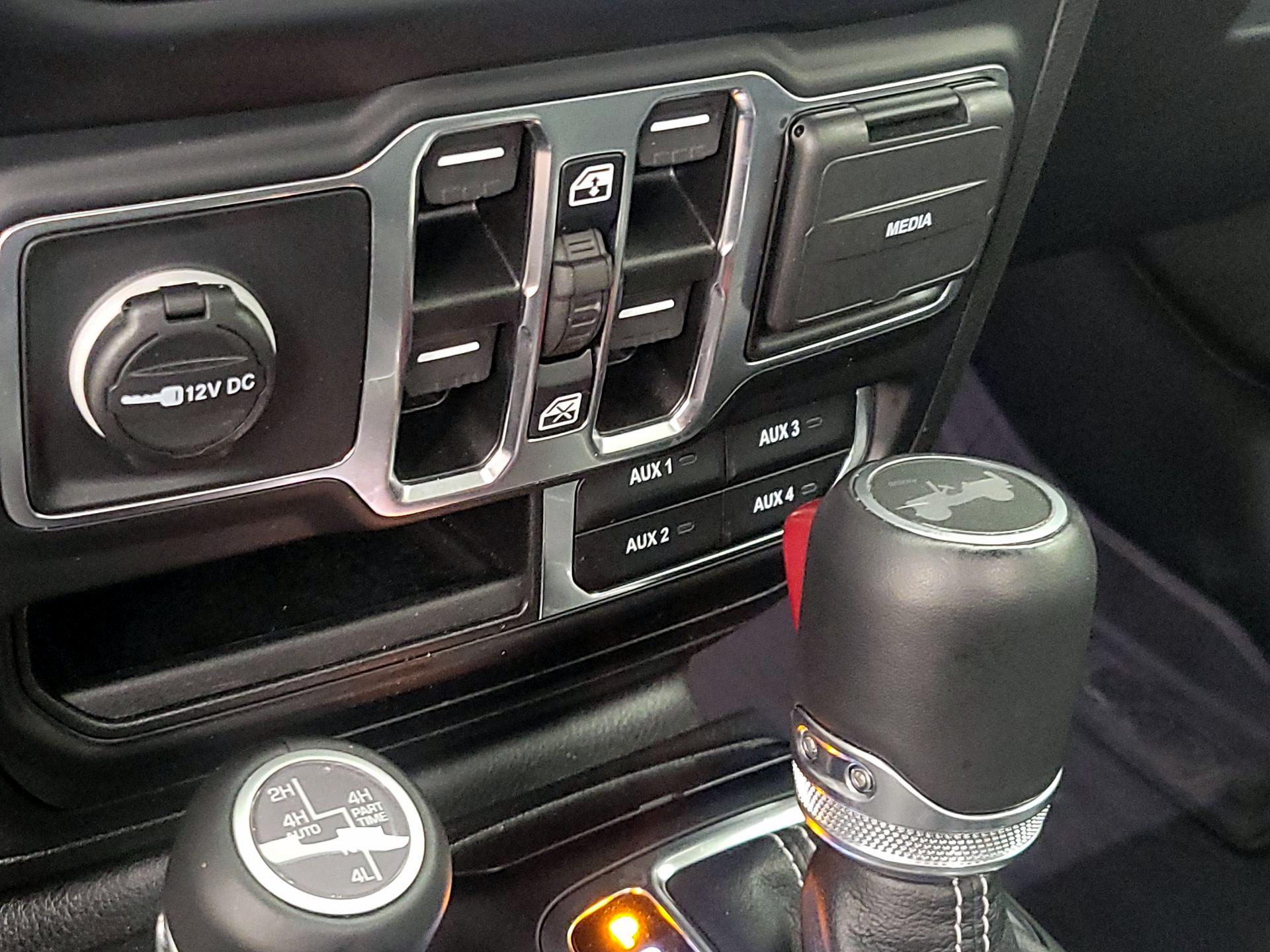 Thumbnail: 2023 Jeep Wrangler - 18