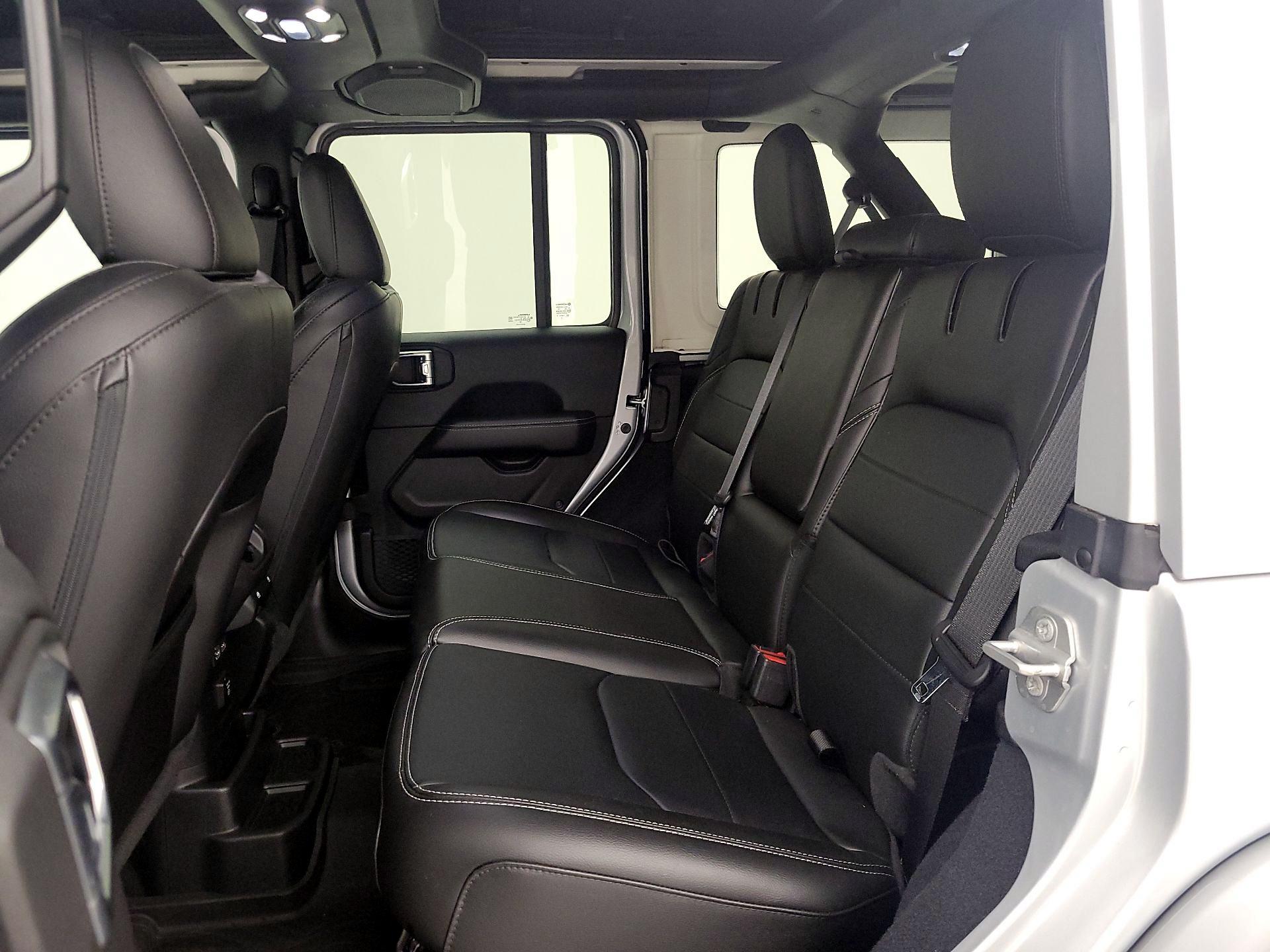 Thumbnail: 2023 Jeep Wrangler - 19