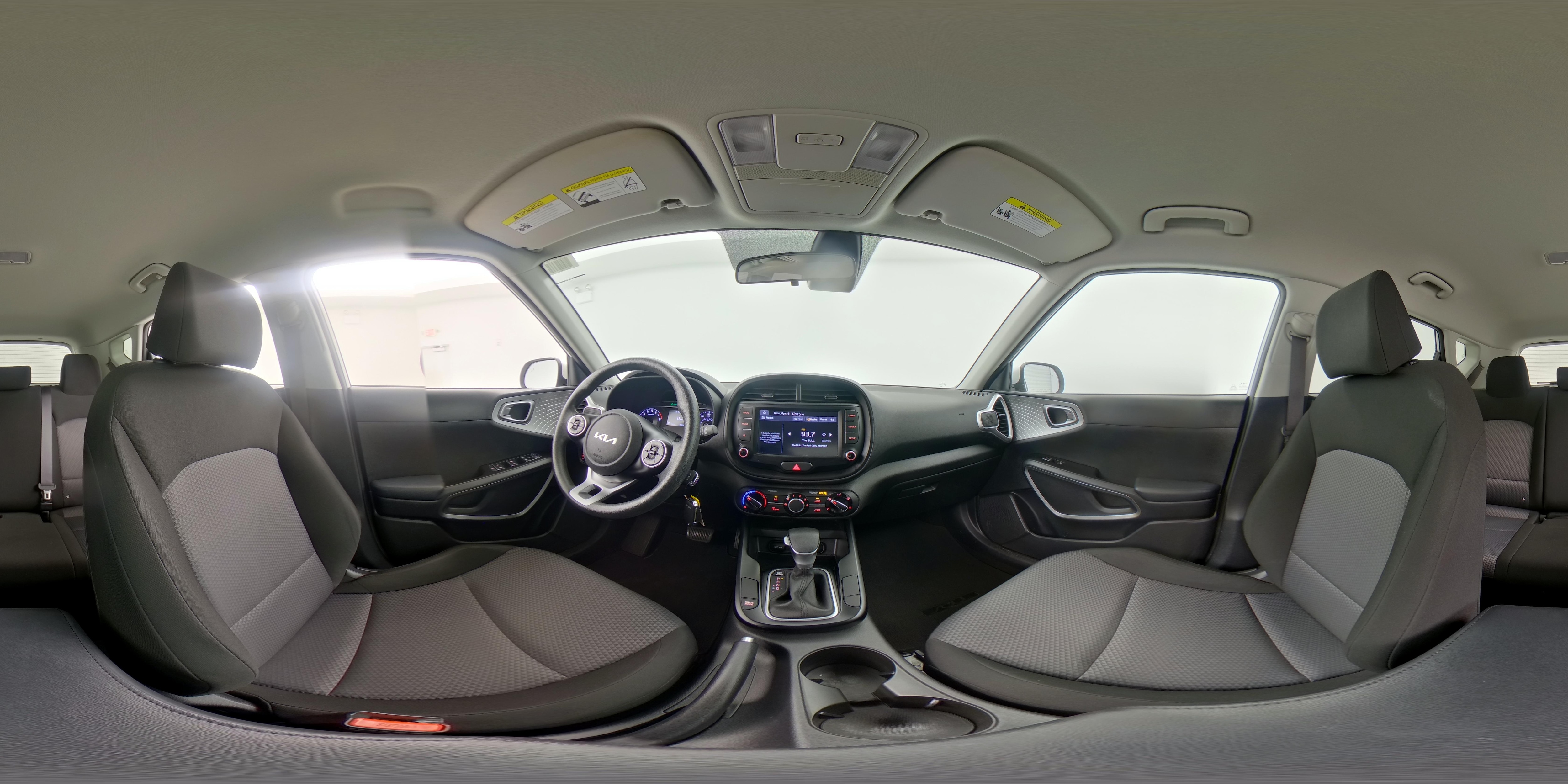 2022 Kia Soul LX - Photo 24