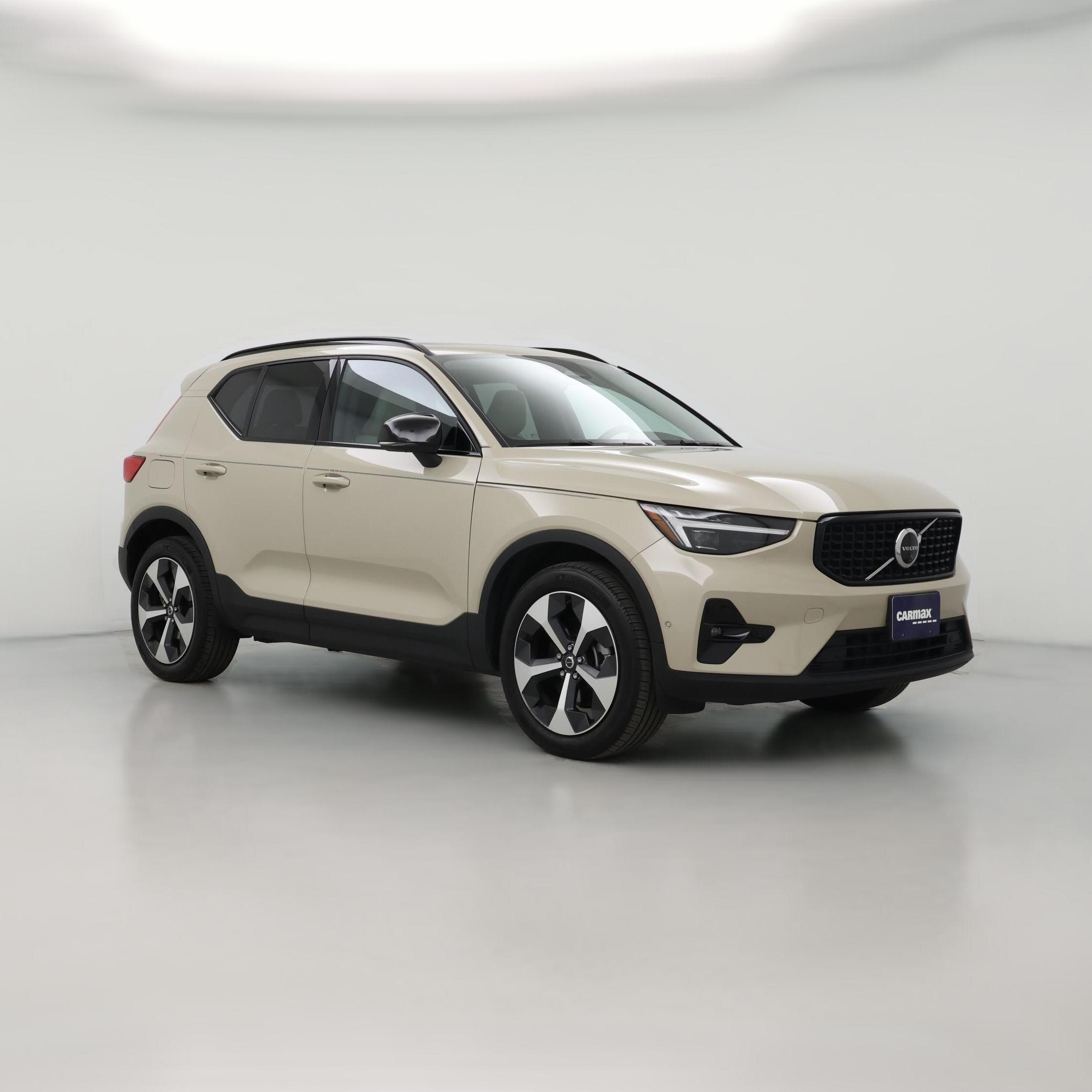 Thumbnail: 2025 Volvo XC40 - 1