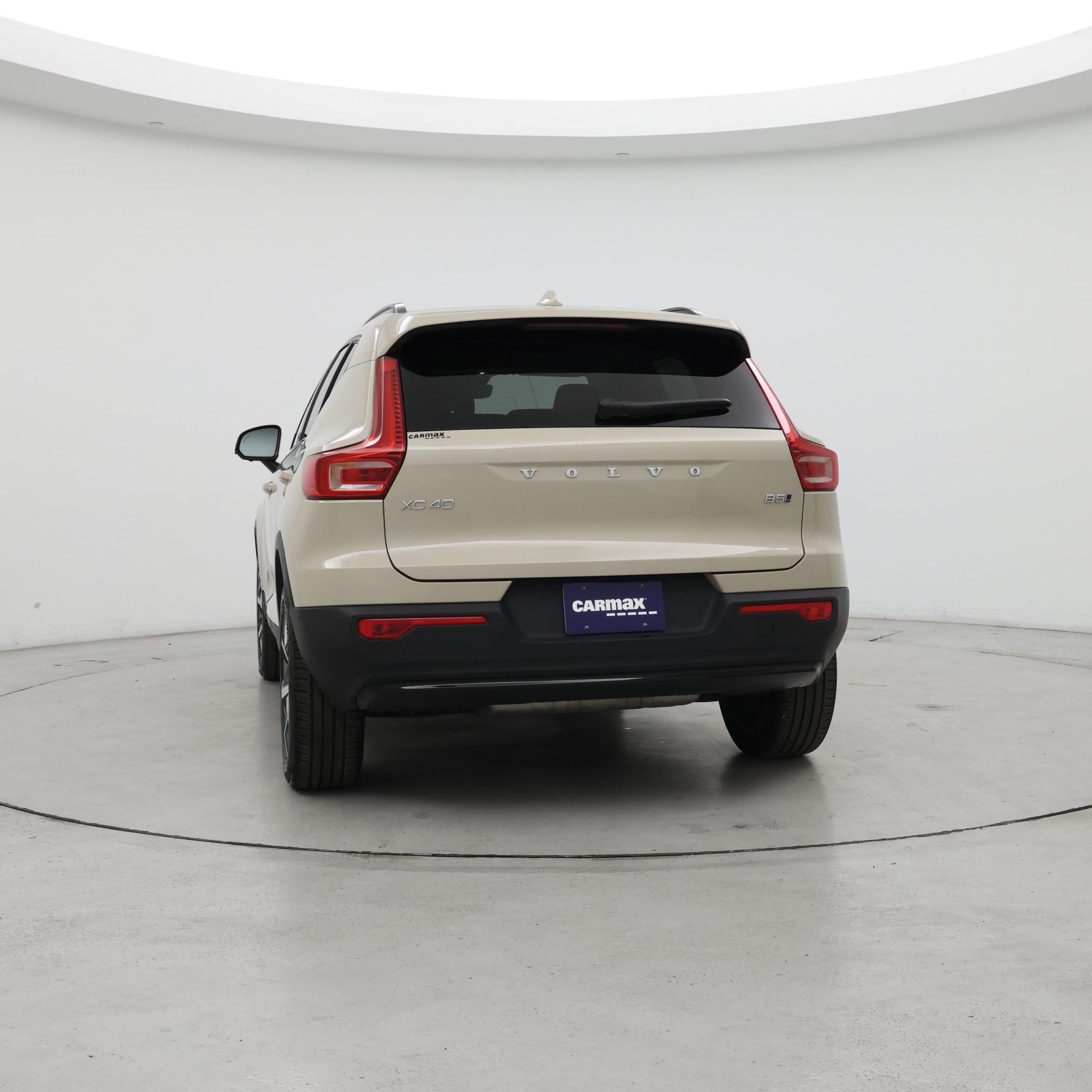 Thumbnail: 2025 Volvo XC40 - 6