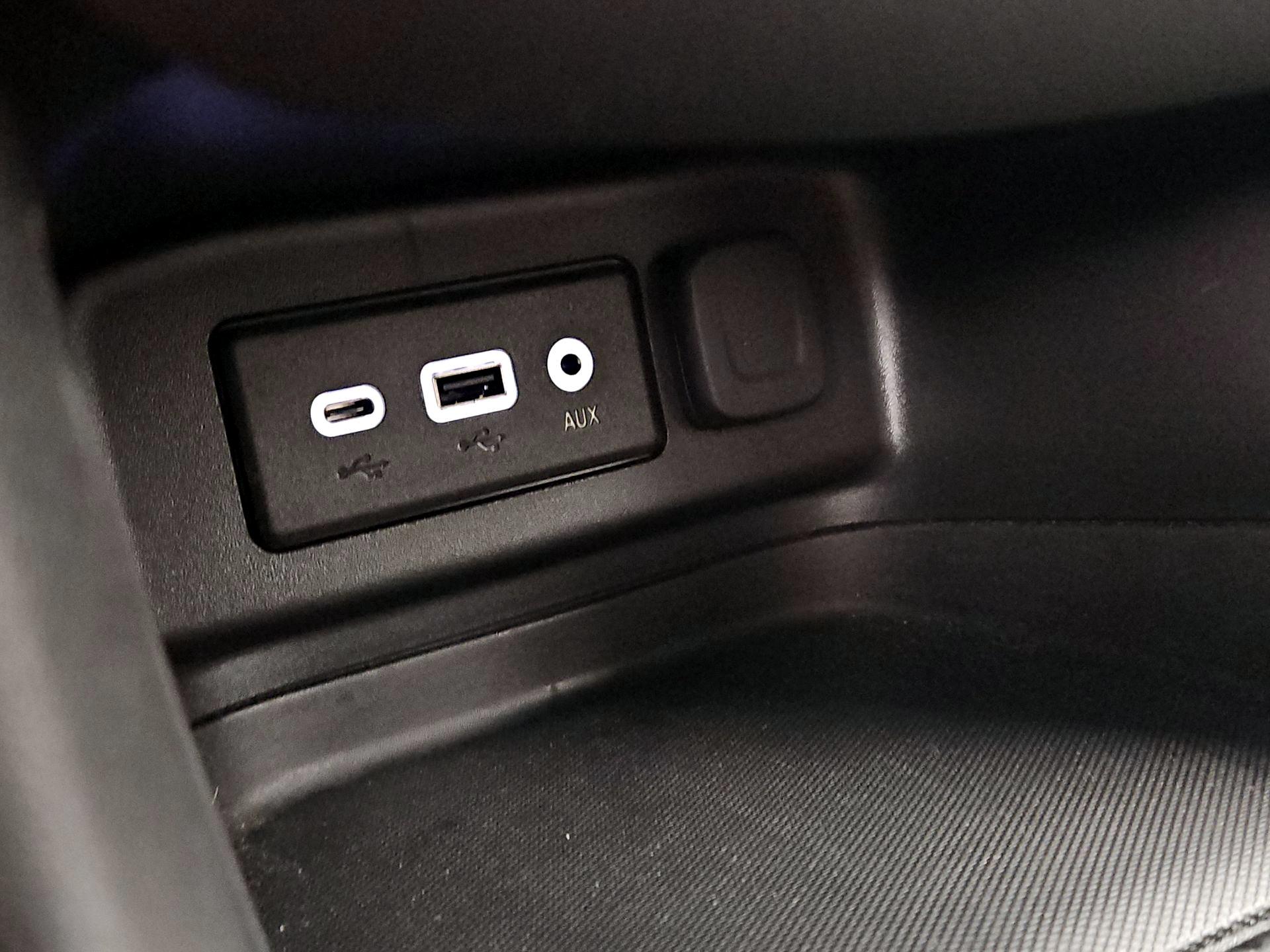 Thumbnail: 2024 Chevrolet Equinox - 18