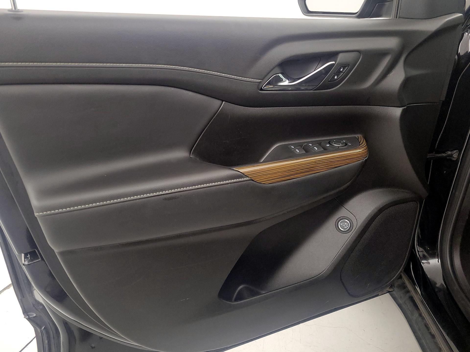 Thumbnail: 2023 GMC Acadia - 12