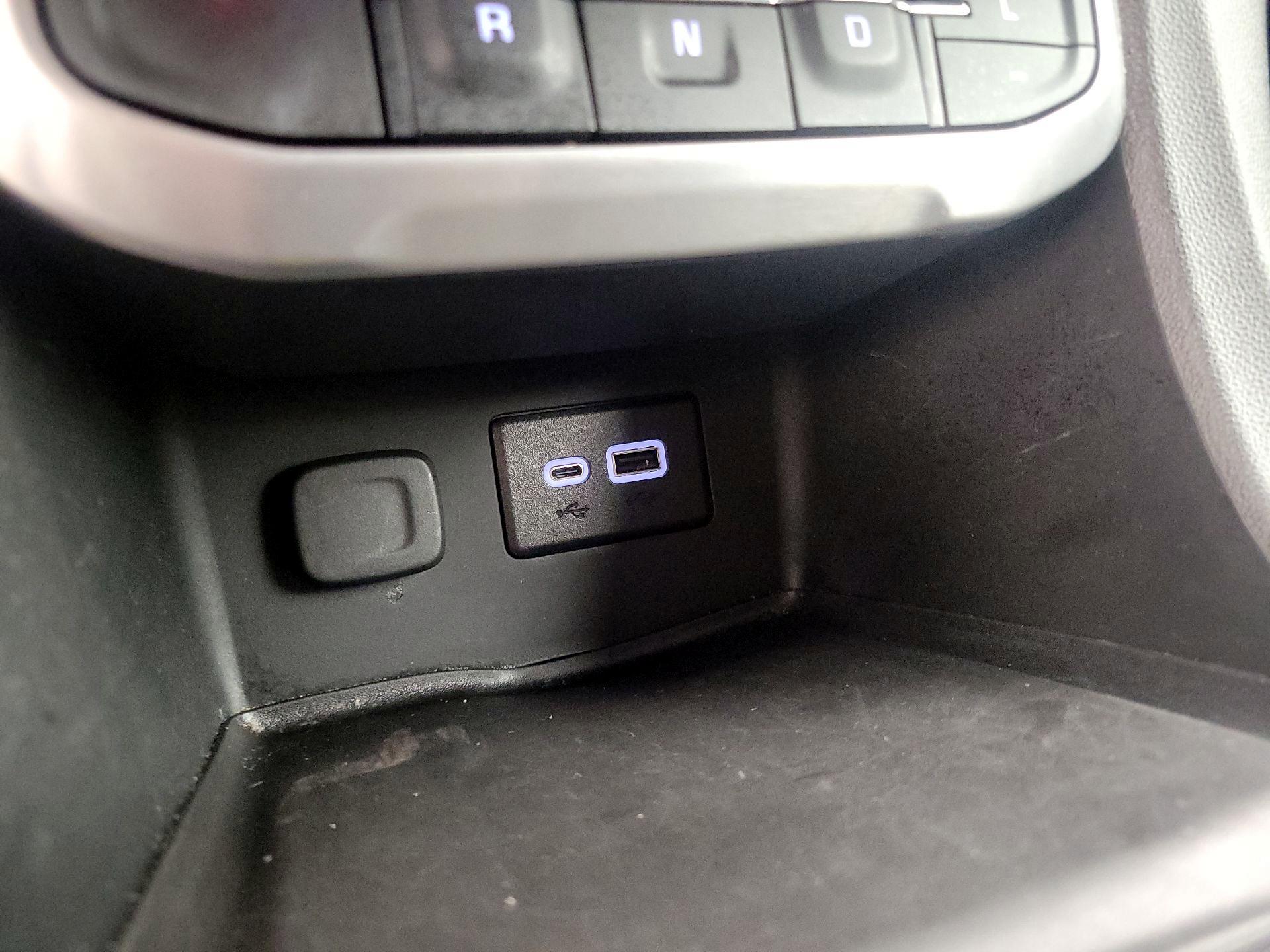 Thumbnail: 2023 GMC Acadia - 18