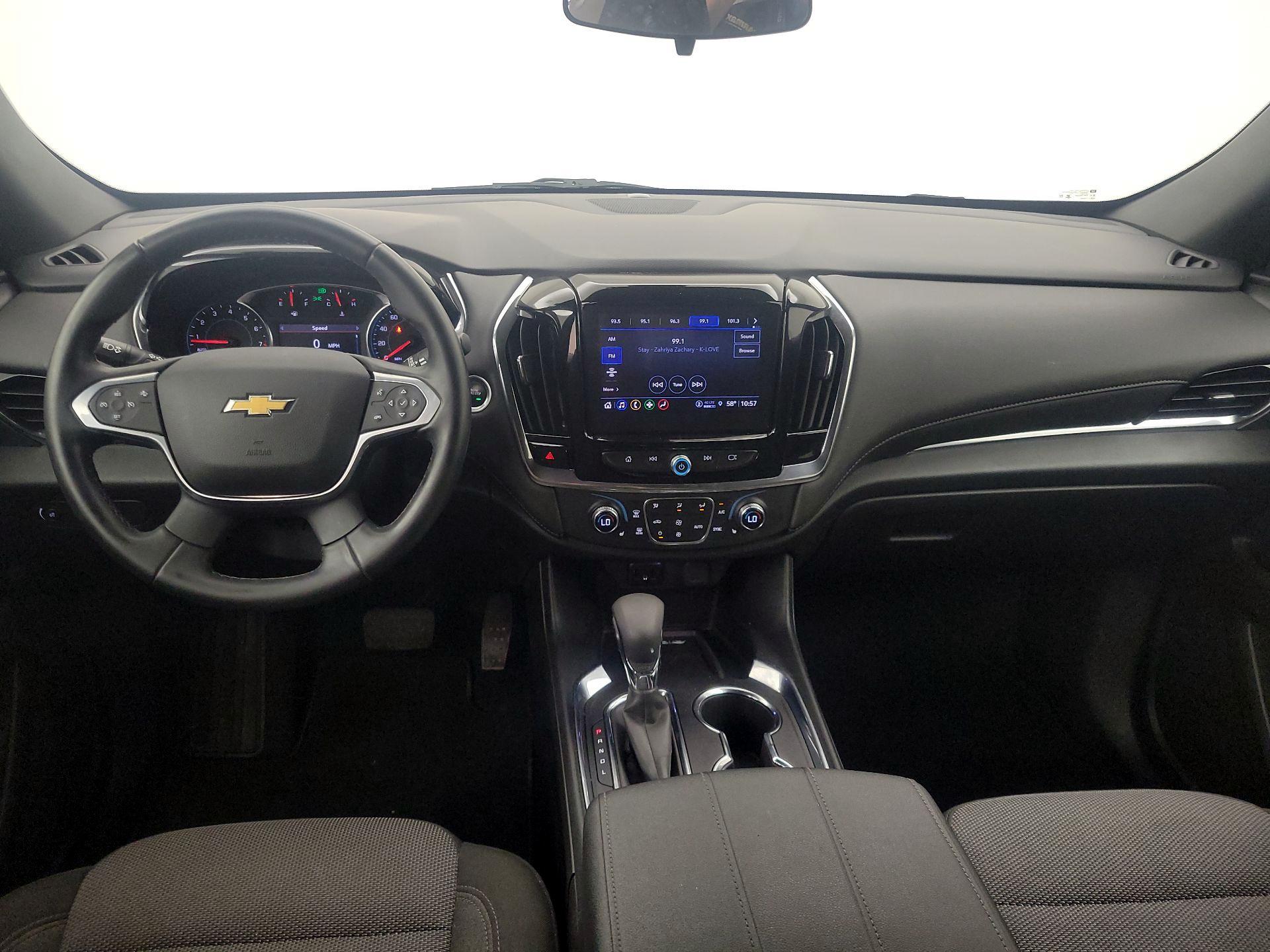 Thumbnail: 2023 Chevrolet Traverse - 9