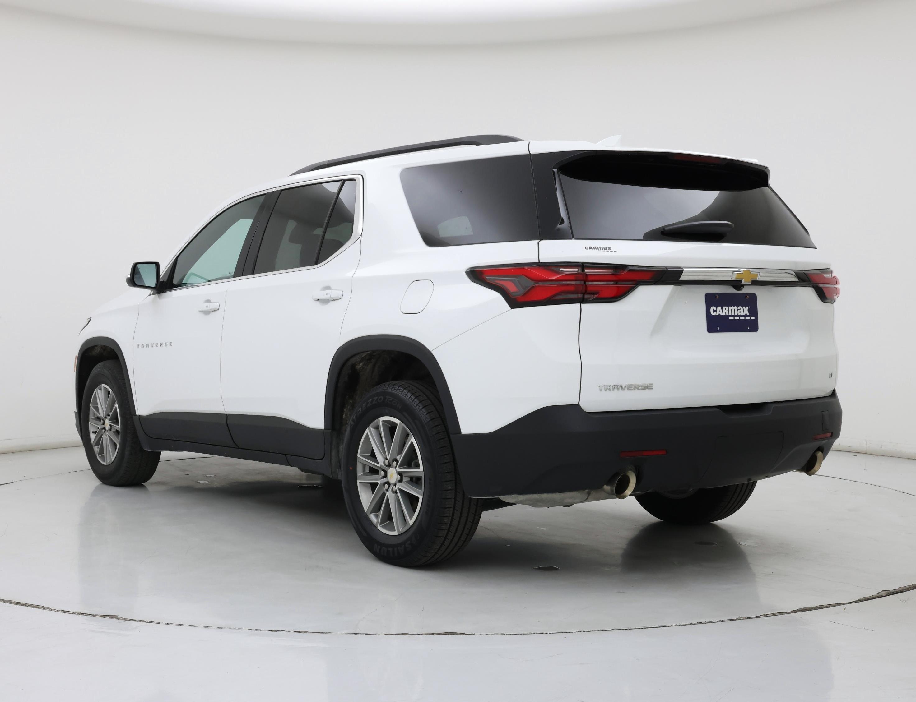 Thumbnail: 2023 Chevrolet Traverse - 2