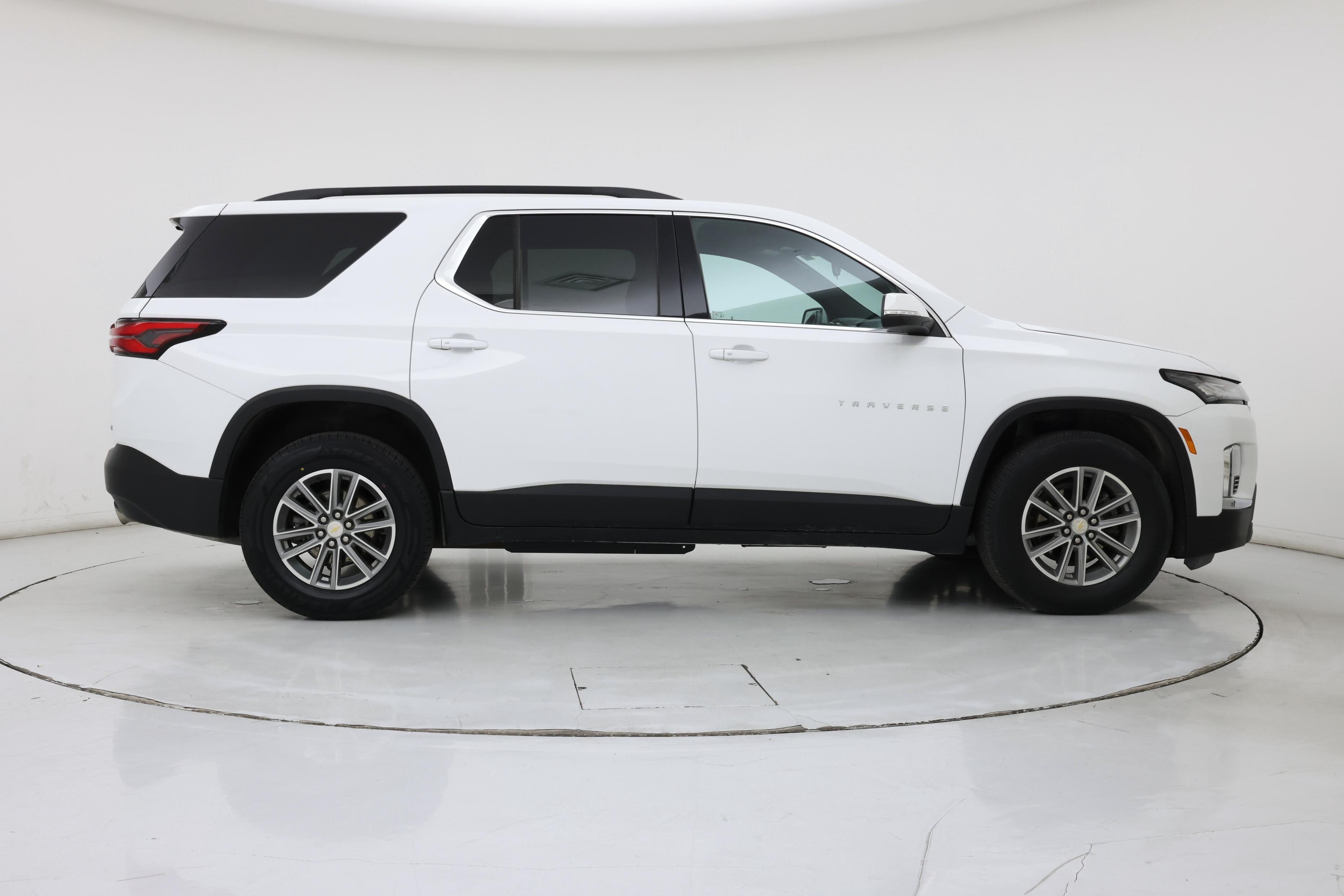 Thumbnail: 2023 Chevrolet Traverse - 7