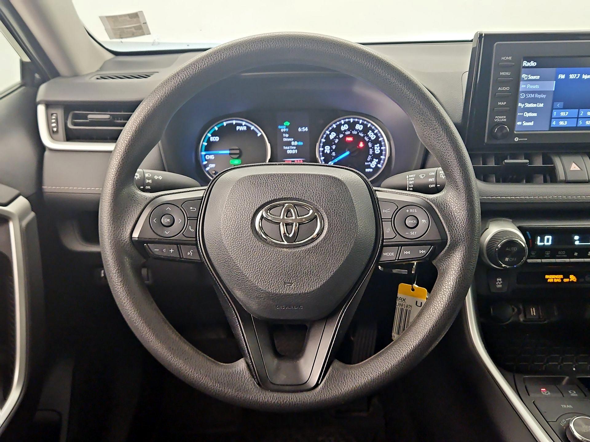 Thumbnail: 2020 Toyota RAV4 - 10