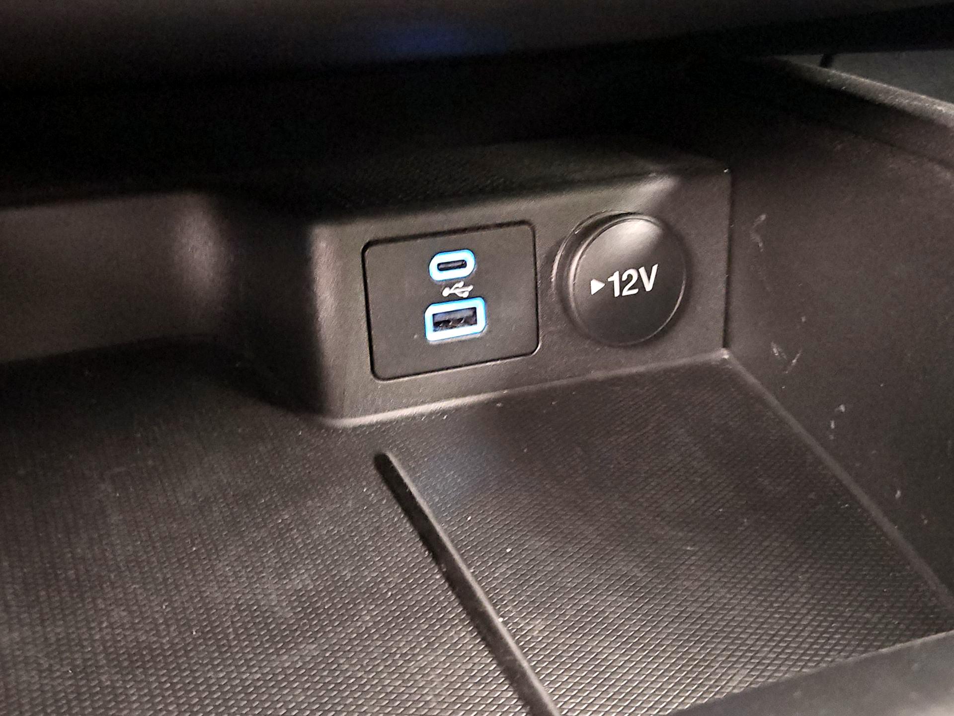 Thumbnail: 2023 Ford Escape - 18