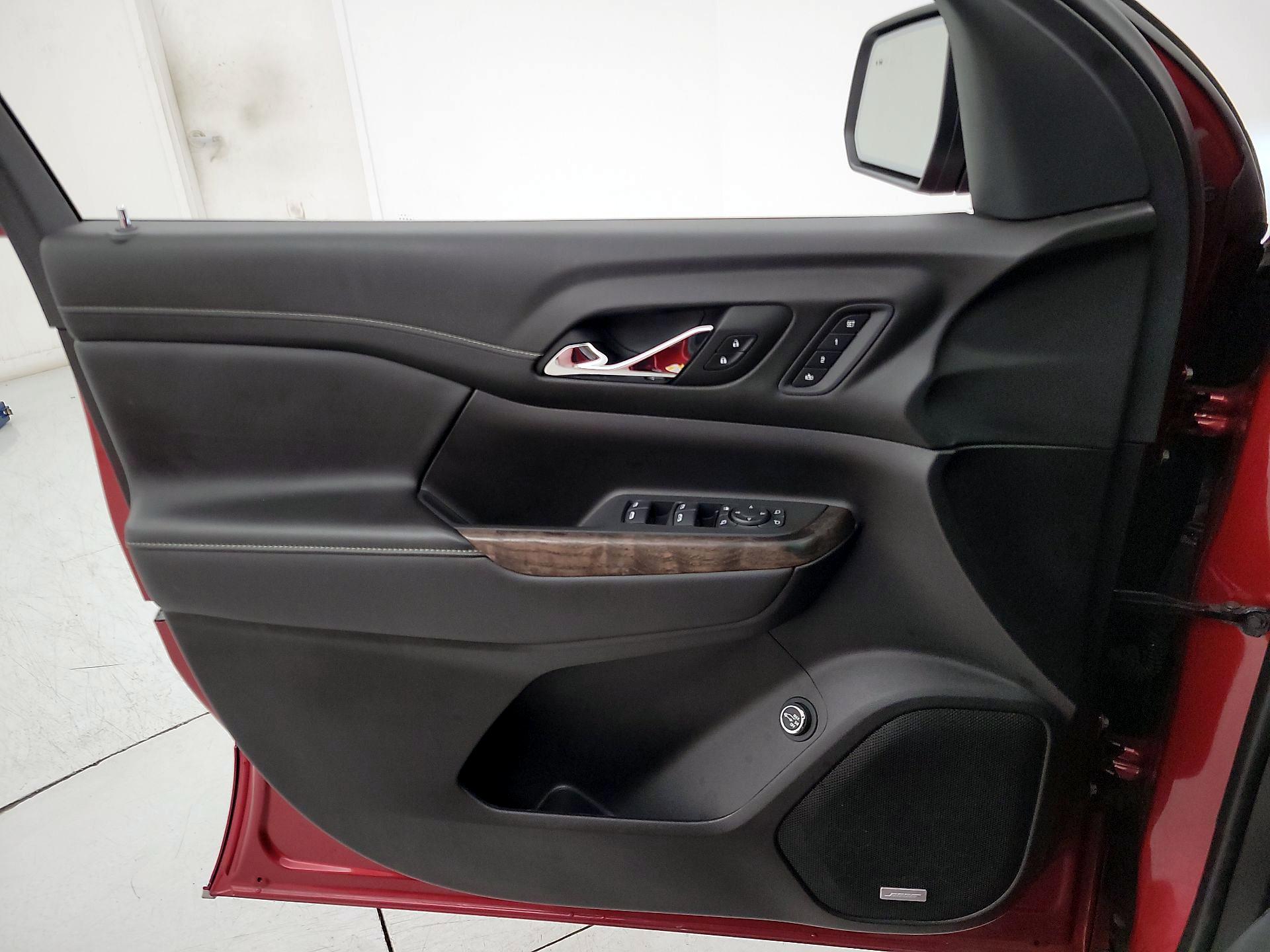 Thumbnail: 2023 GMC Acadia - 12