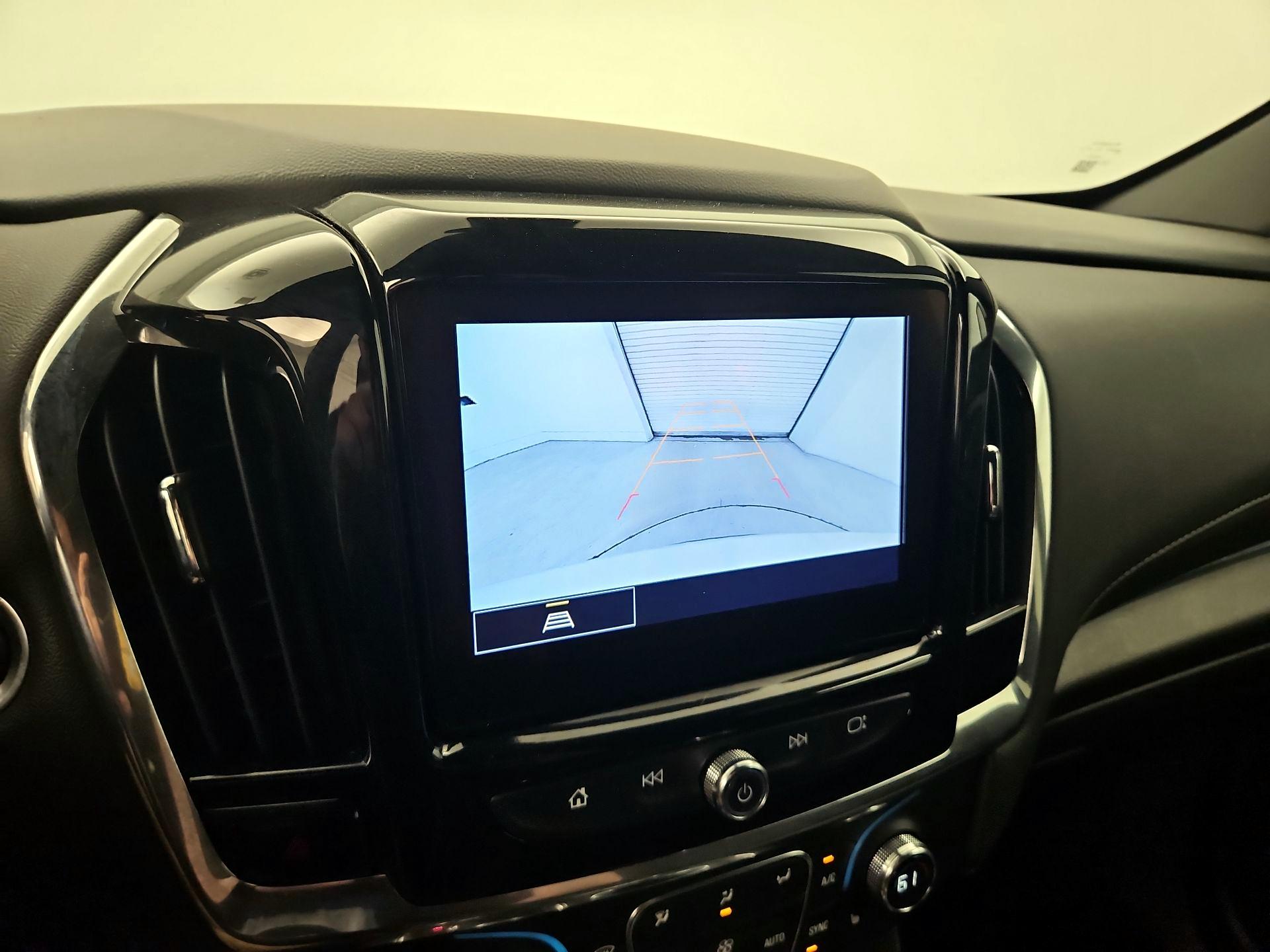 Thumbnail: 2023 Chevrolet Traverse - 14